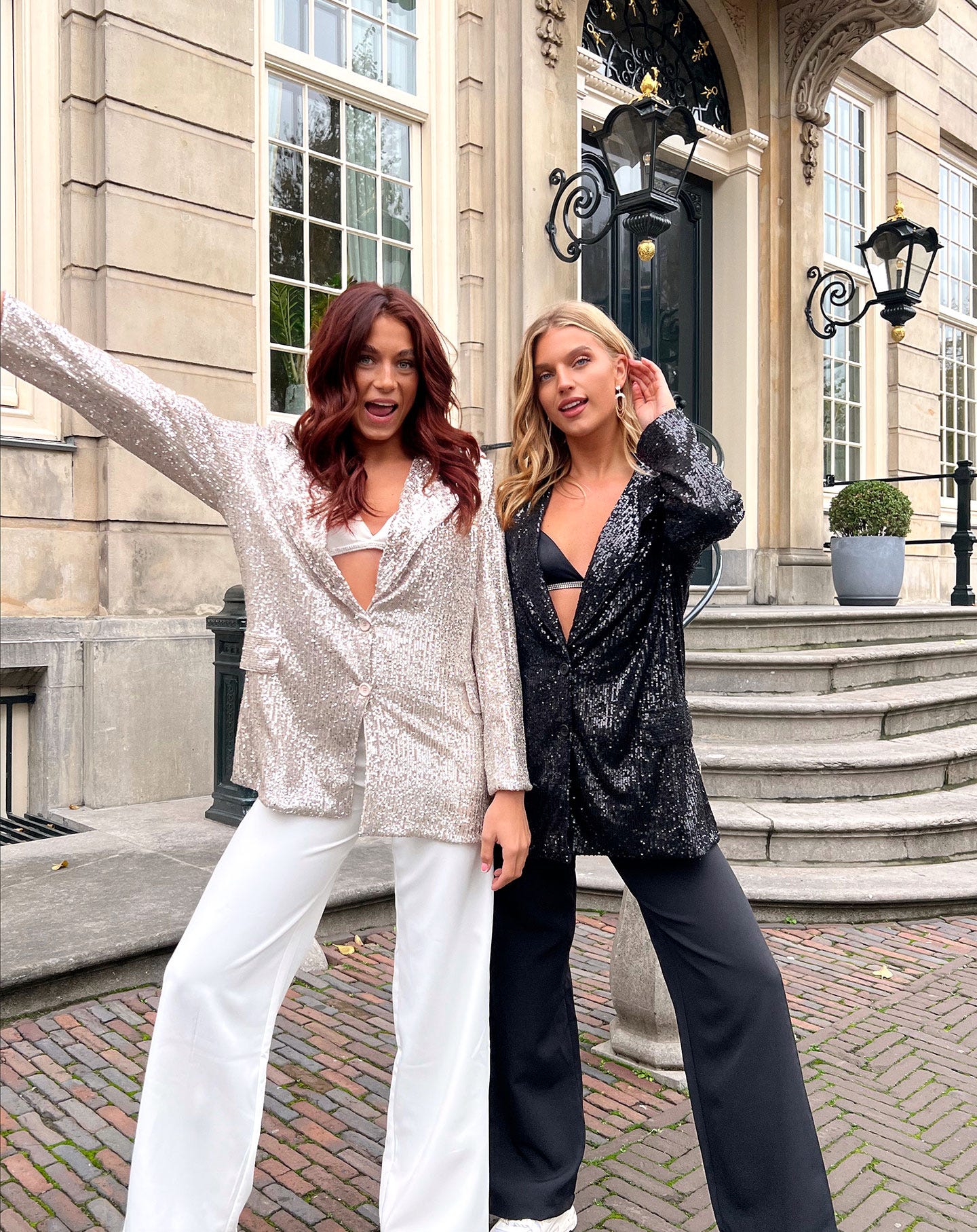 SEQUINS OVERSIZED BLAZER ZWART