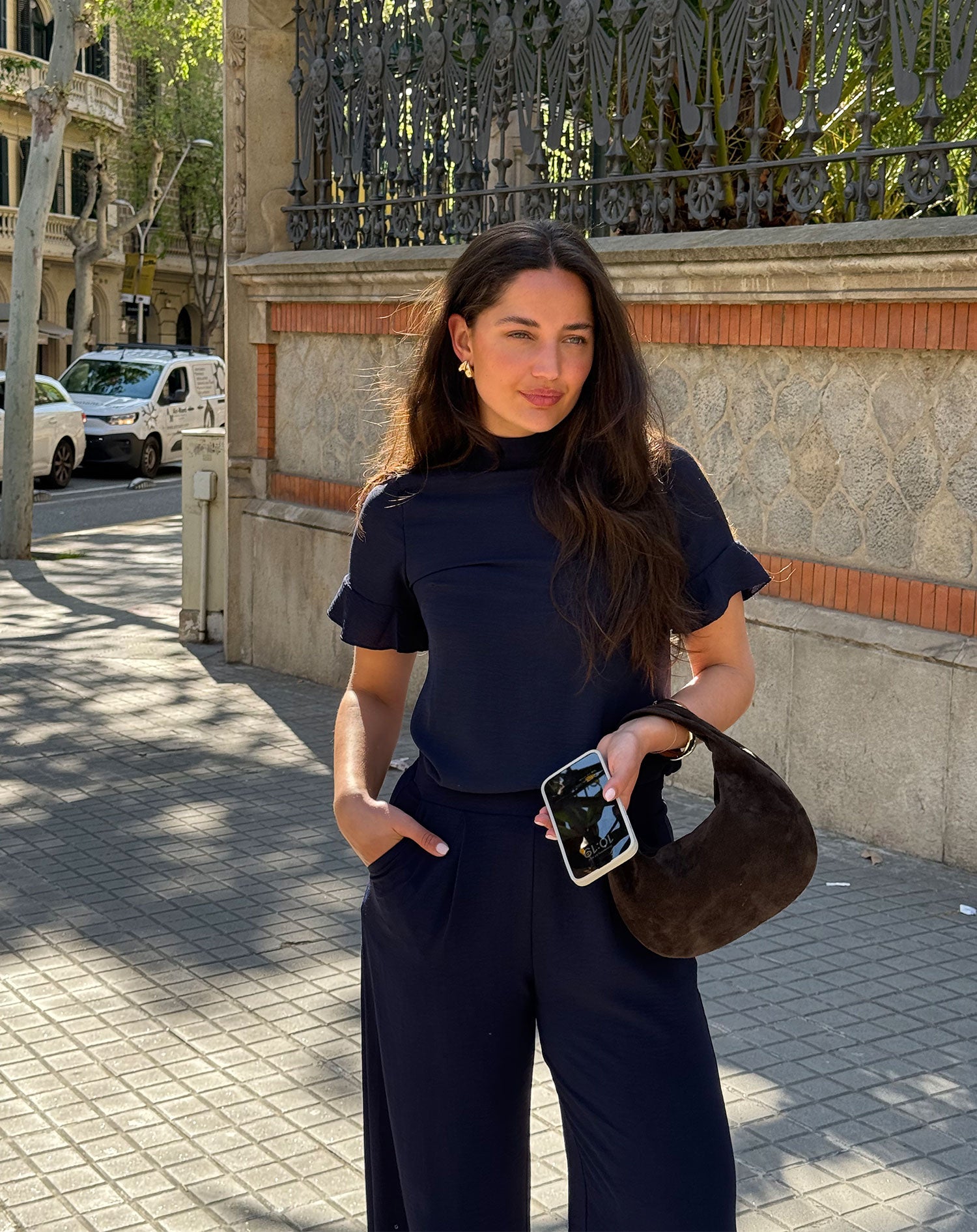 JULIE RUFFLE TOP NAVY BLUE