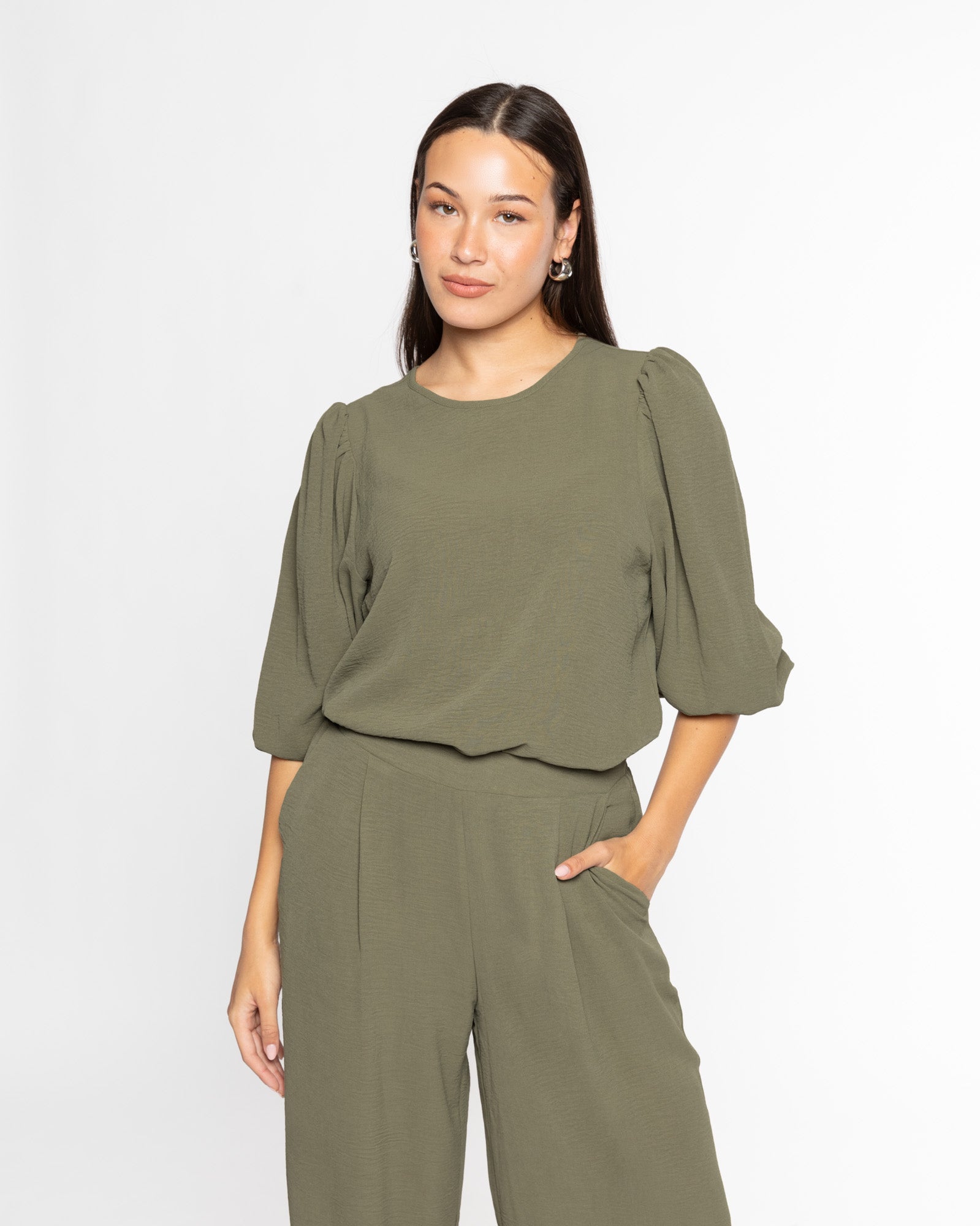 JULIE PUFF SLEEVE TOP LIGHT OLIVE