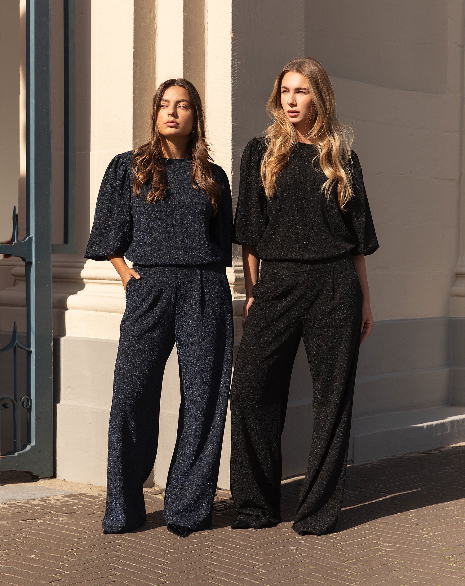 JULIE GLITTER PUFF TOP BLACK