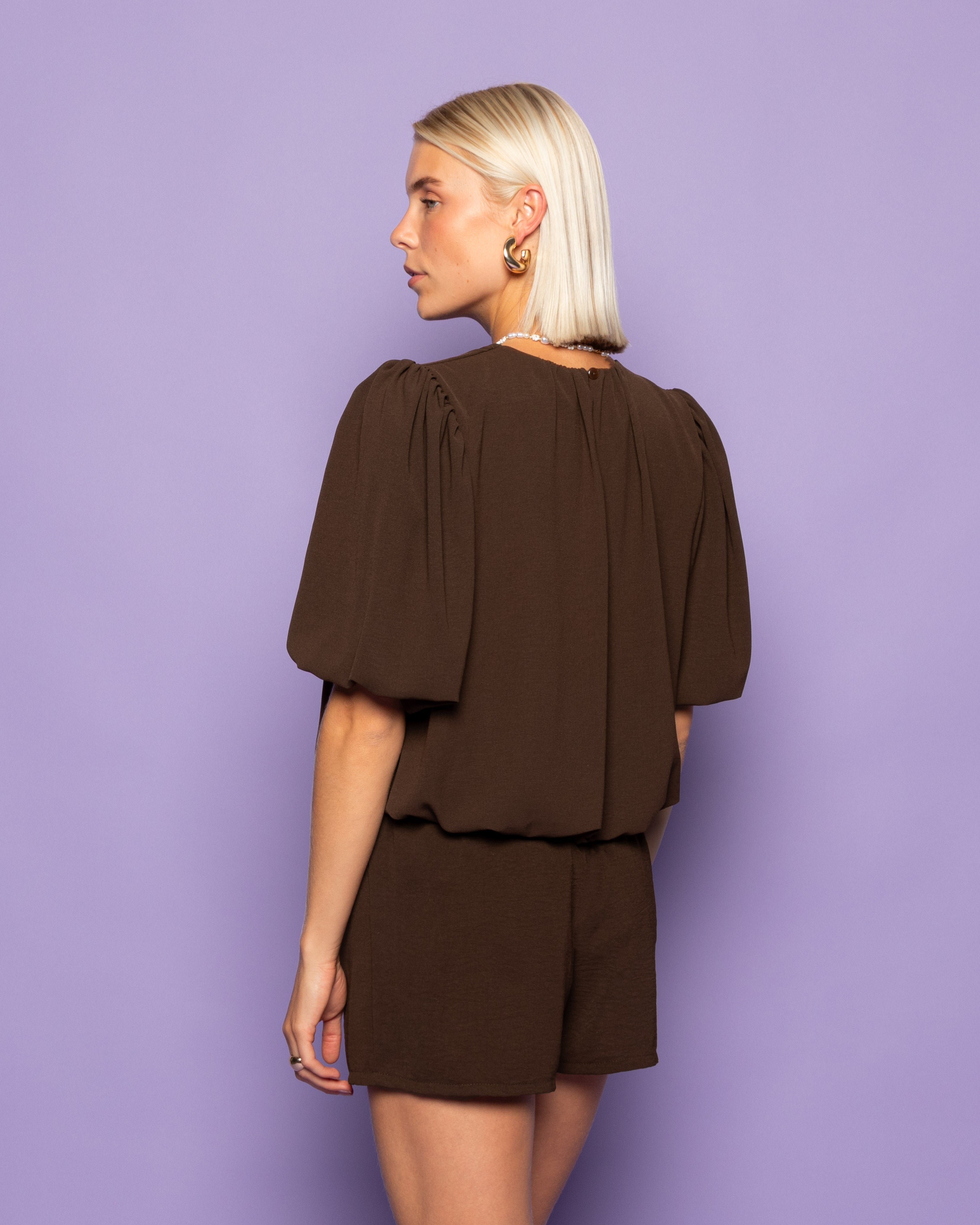 JULIE BUBBLE HEM TOP BROWN