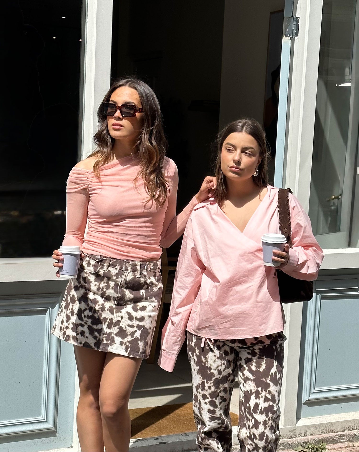 ISABELLE OFF SHOULDER MESH TOP LIGHT PINK