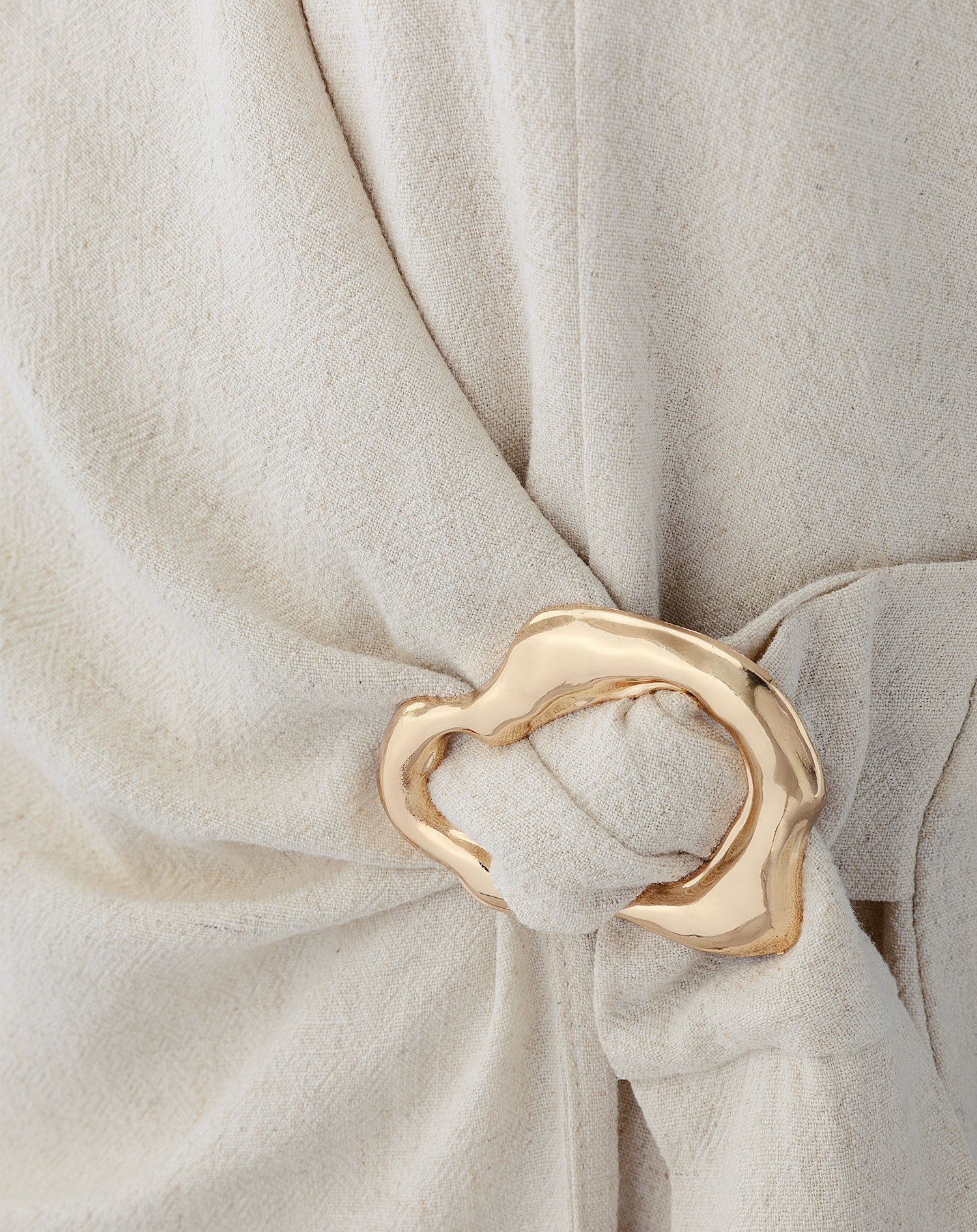 LINDE BUCKLE GILET BEIGE