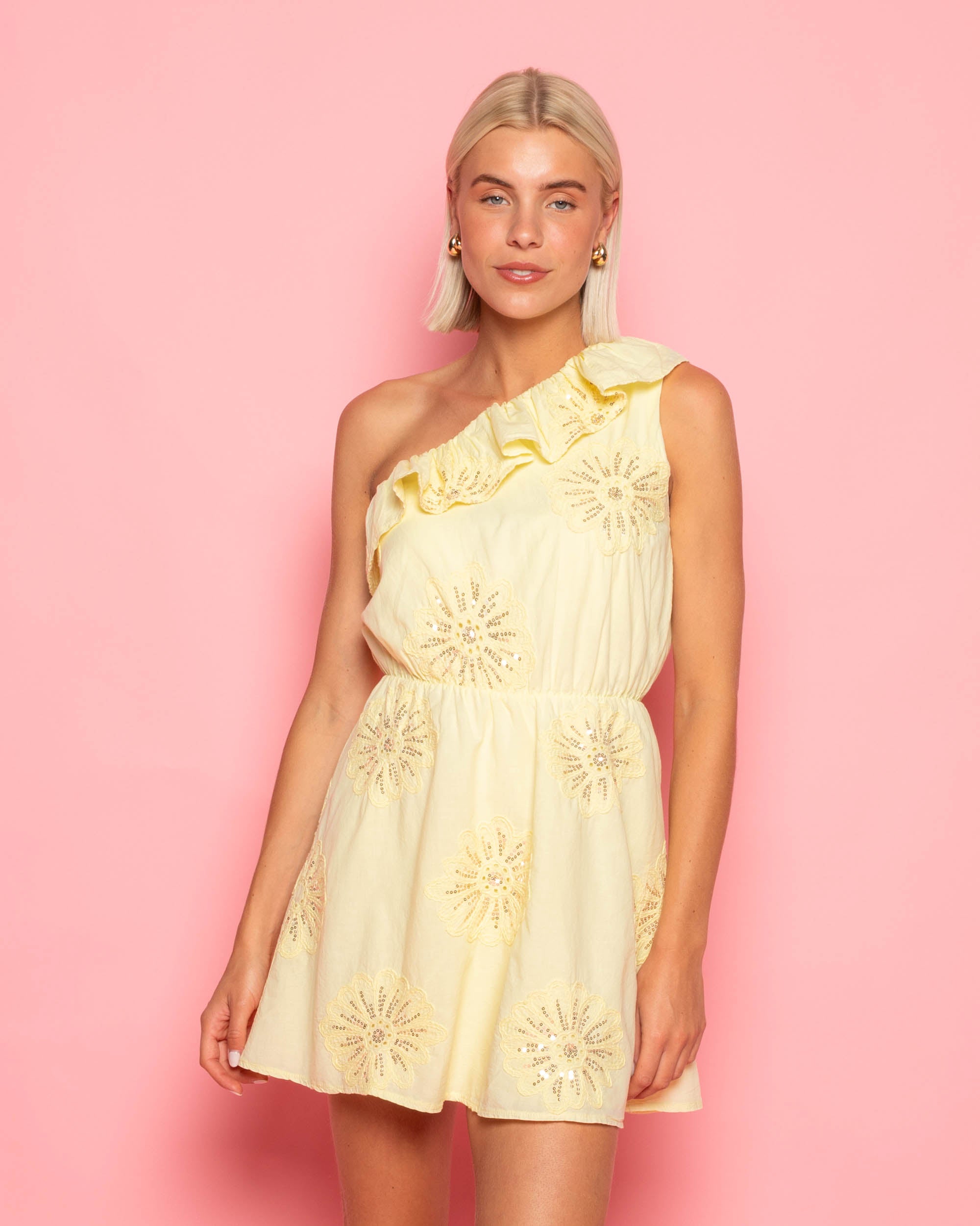 JODIE FLOWER RUFFLE DRESS BUTTER YELLOW
