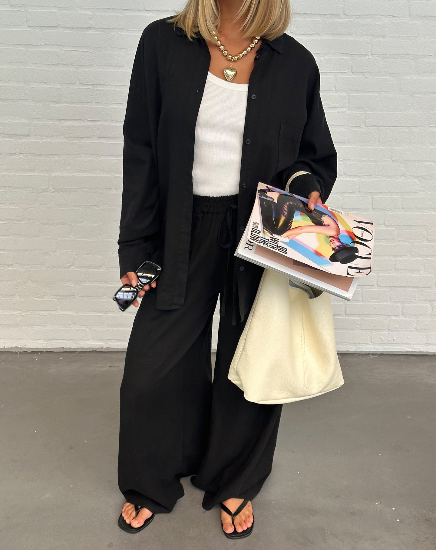 CARMEN LINEN OVERSIZED BLOUSE ZWART