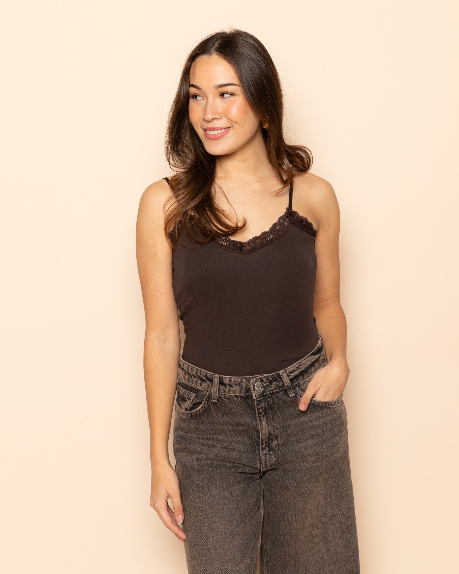 LACE V-NECK CAMI TOP BROWN