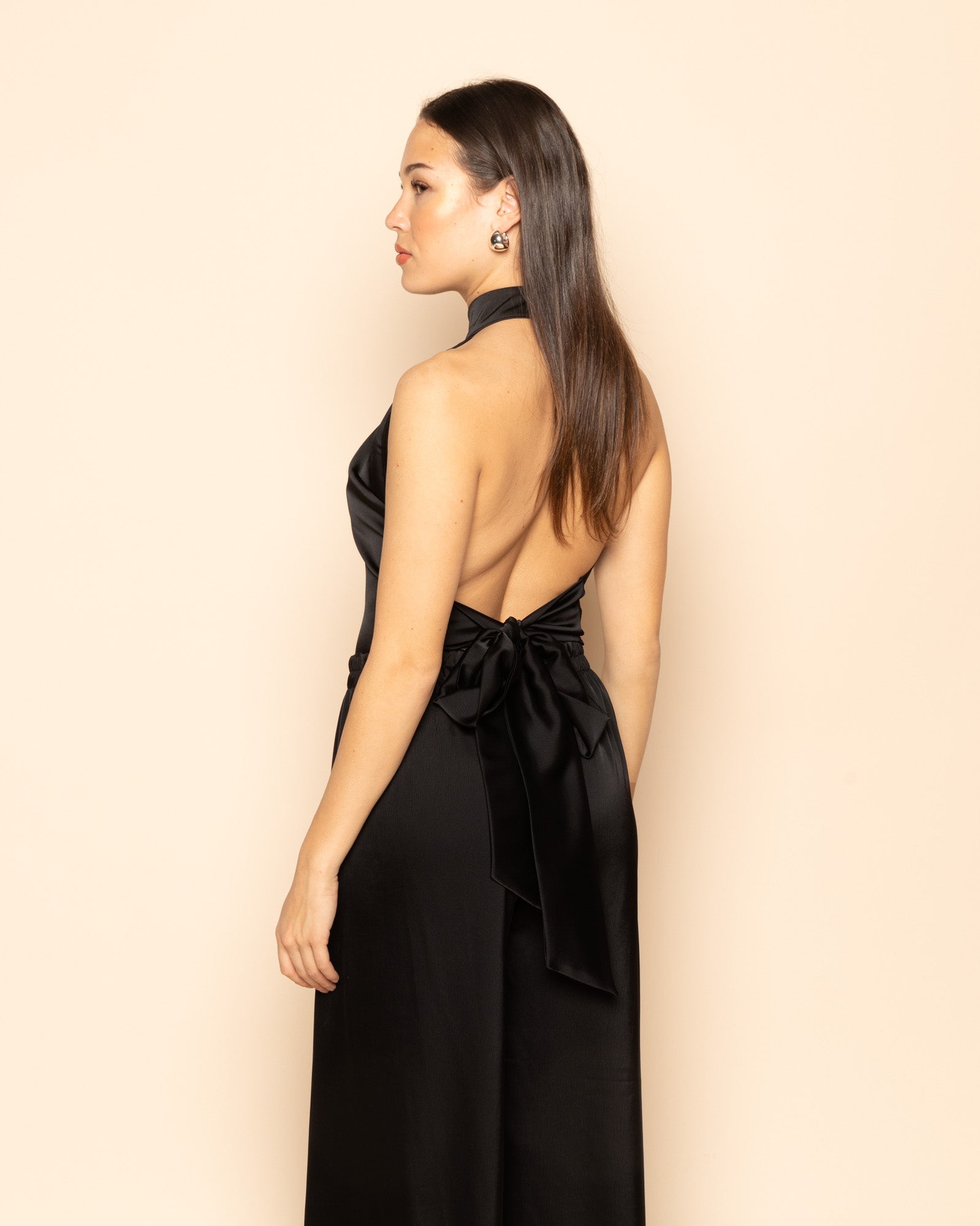 SATIN HALTER BOW TOP BLACK