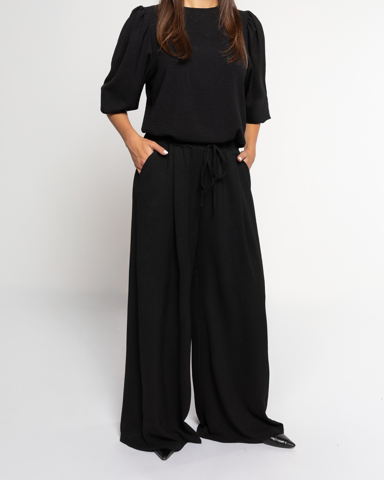 JULIE PUFF SLEEVE TOP ZWART