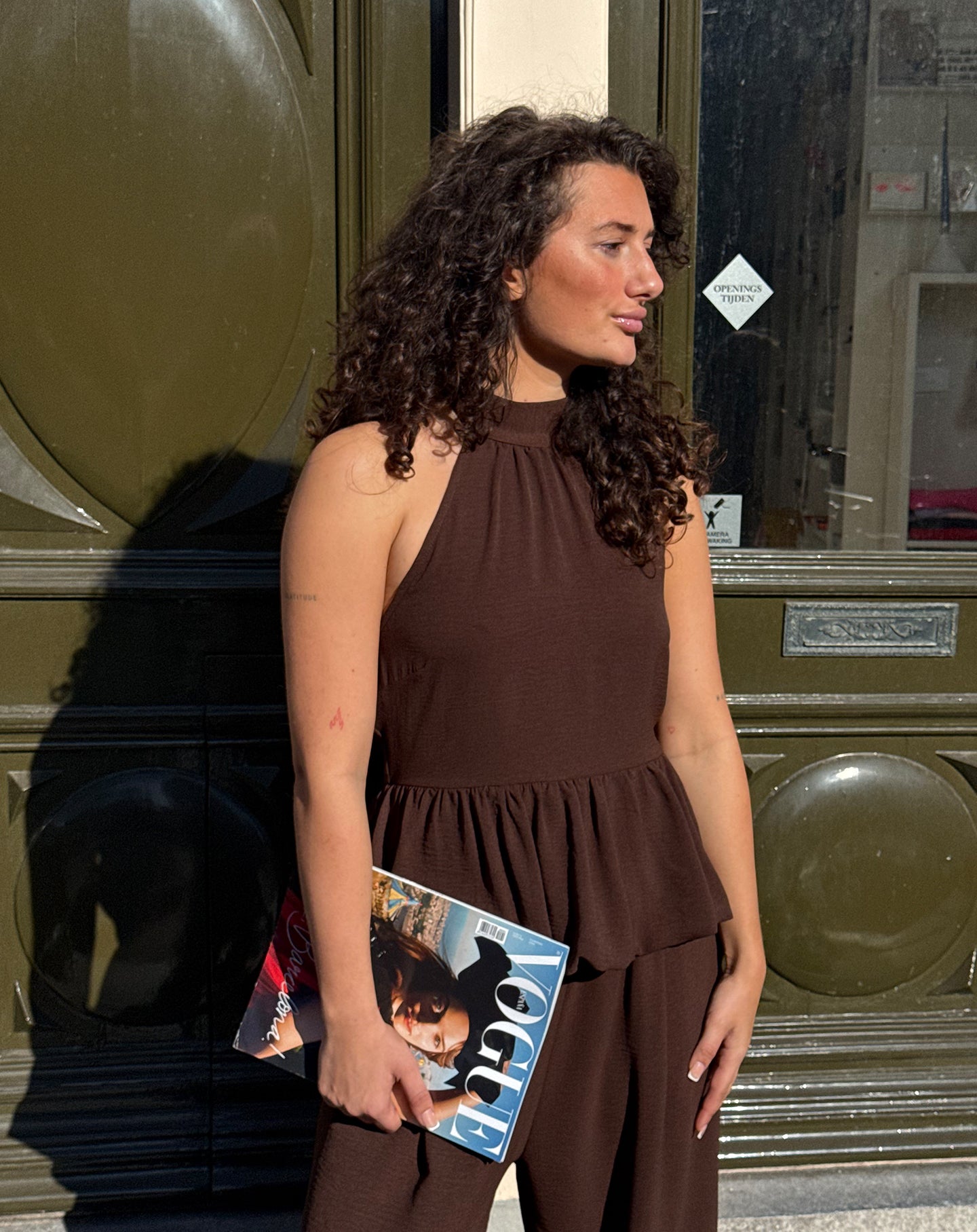 JULIE HALTER BUBBLE HEM TOP BRUIN