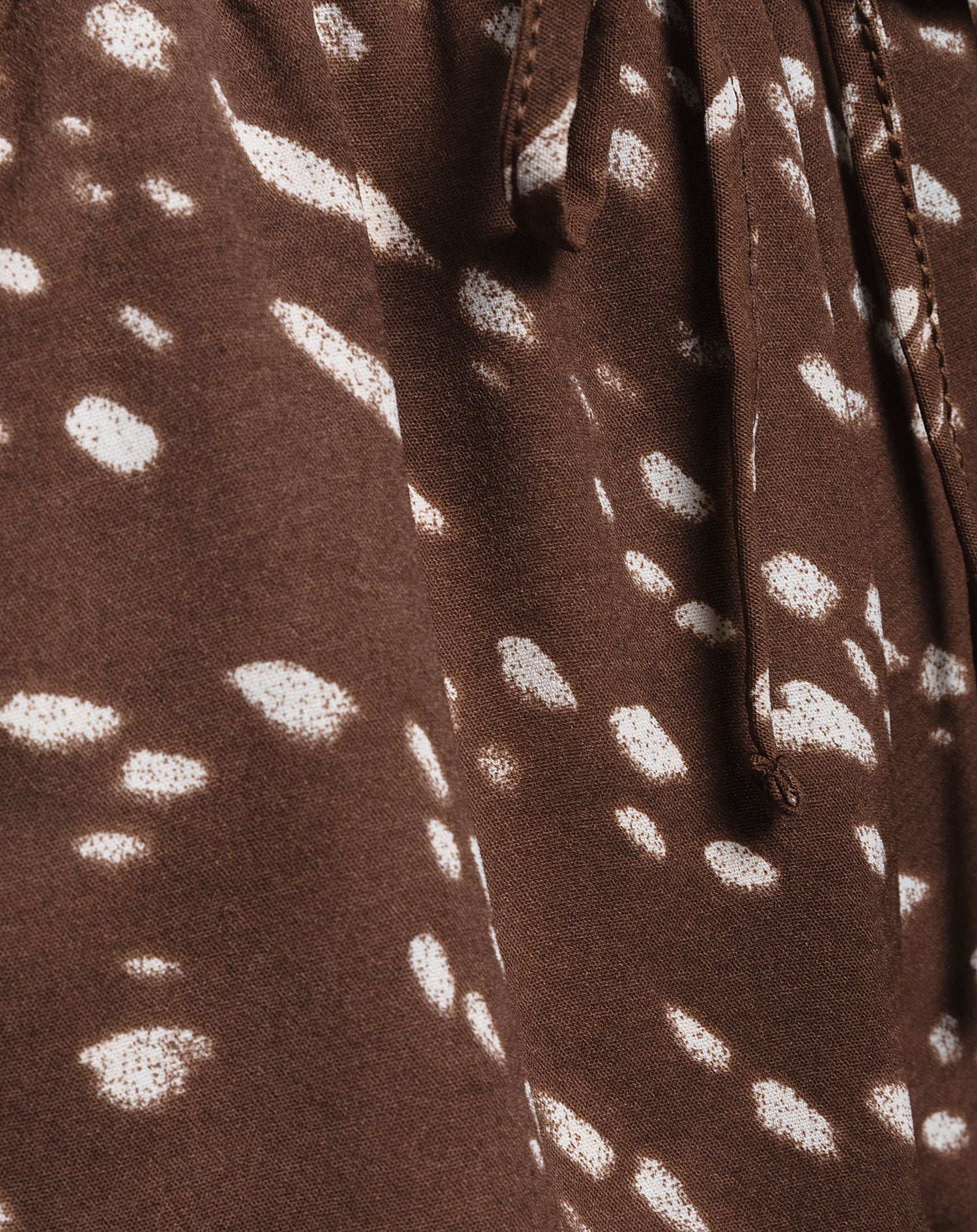 JULIE DEER PRINT ELASTIC SHORTS BRUIN
