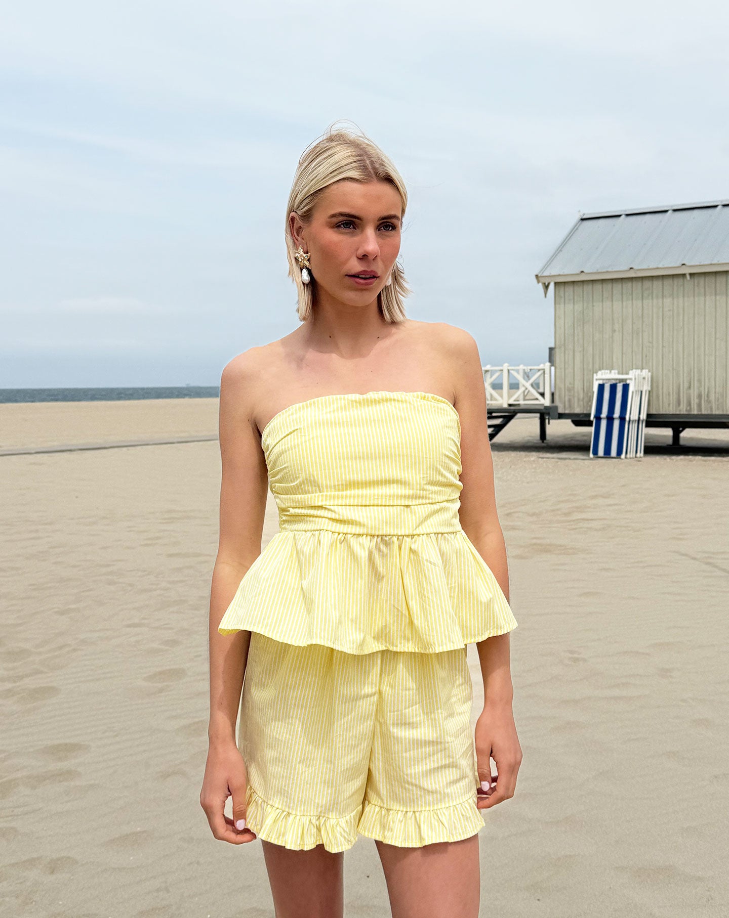 ANNE STRIPE RUFFLE SHORTS YELLOW
