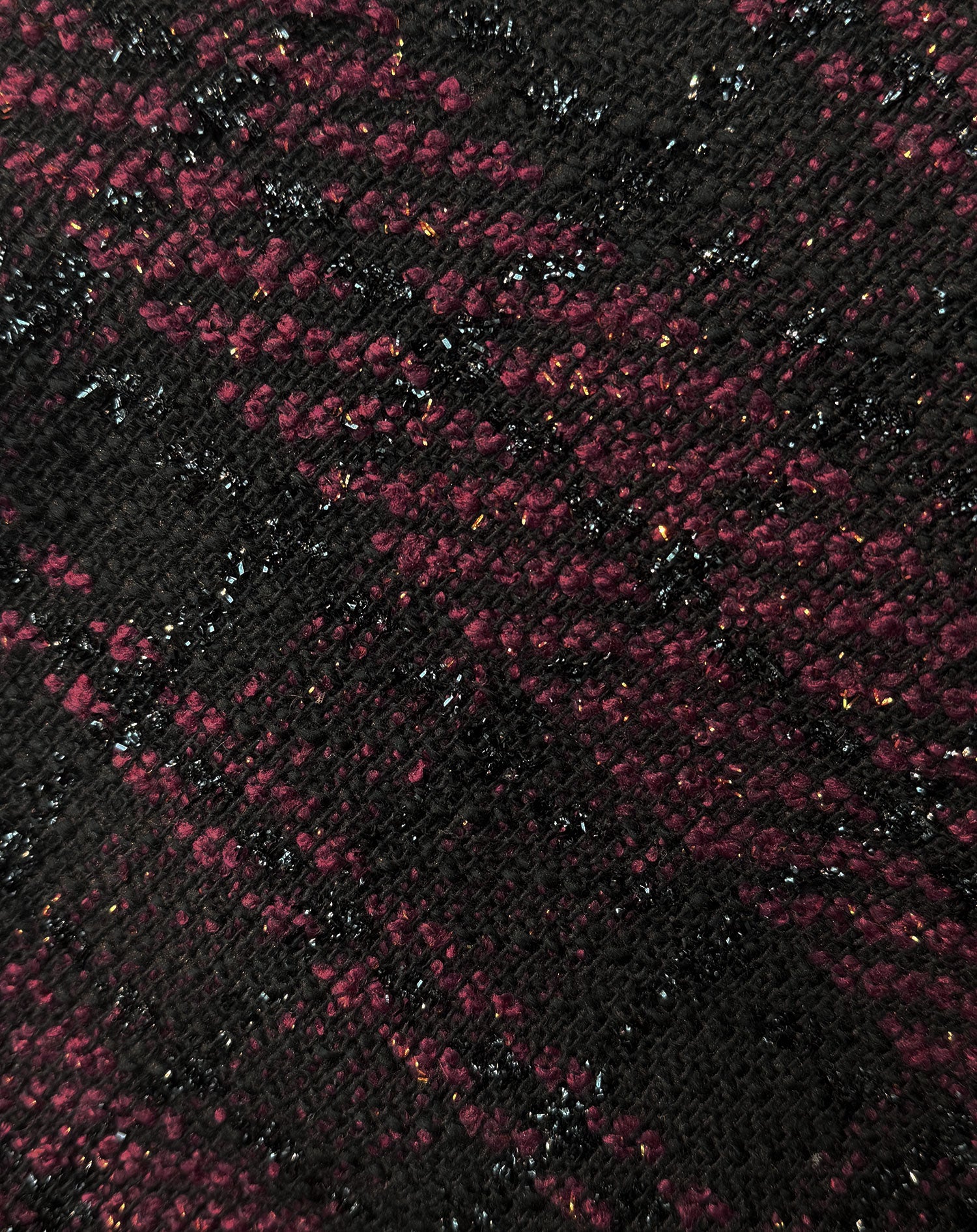 ALEXIS CHECK BOUCLE SHORT BURGUNDY