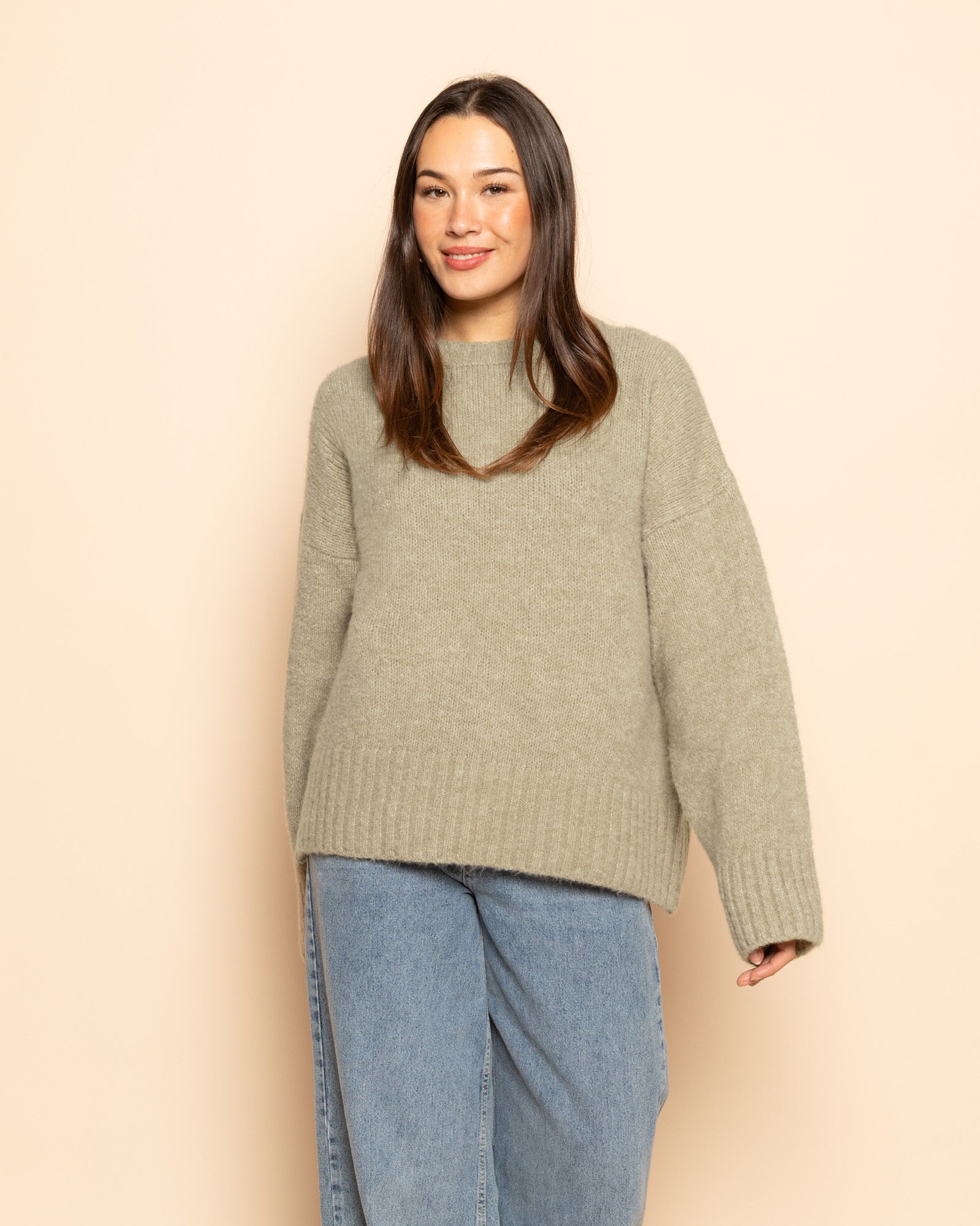 BIANCA BOXY KNIT OLIVE