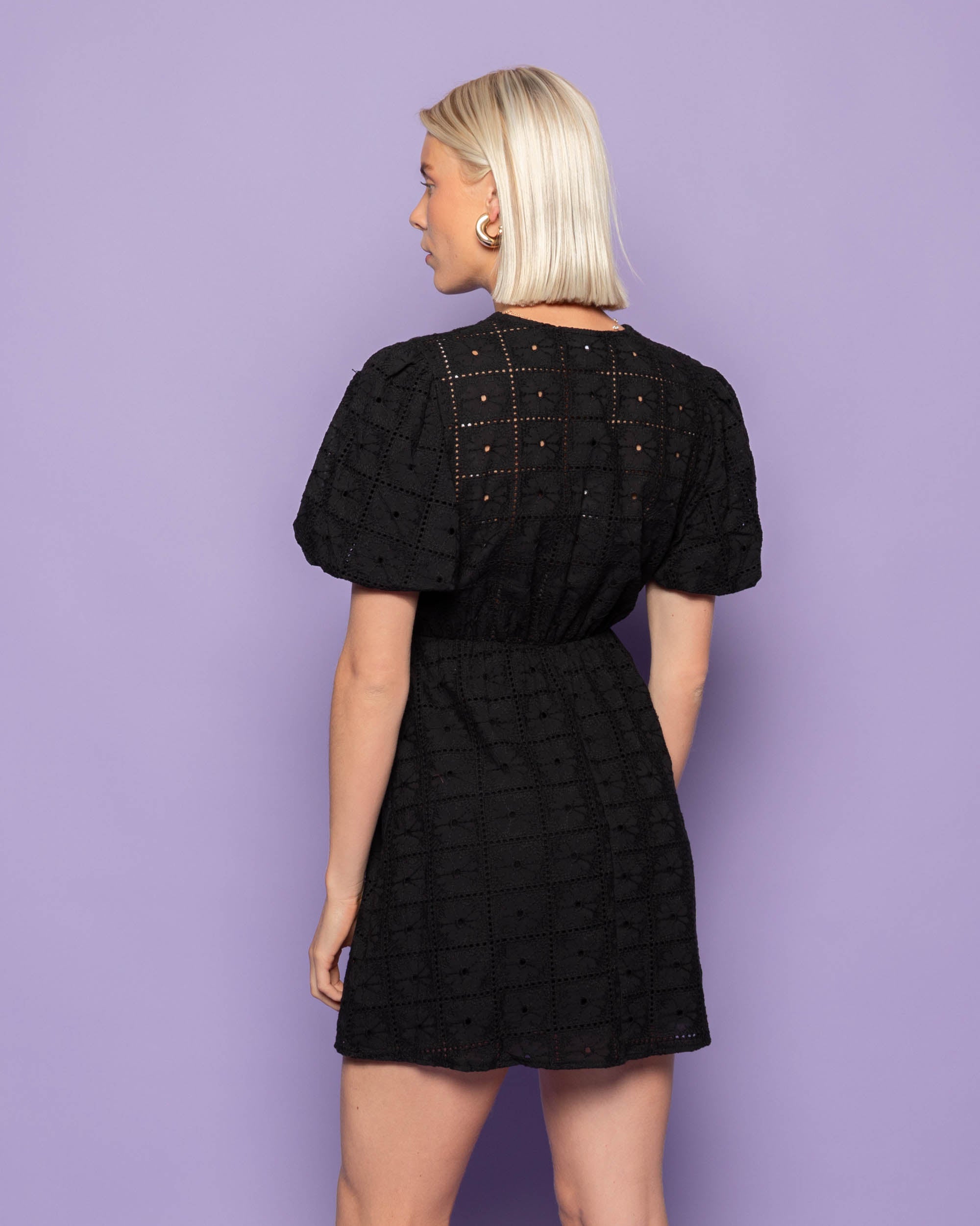 LOREEN BRODERIE DRESS ZWART