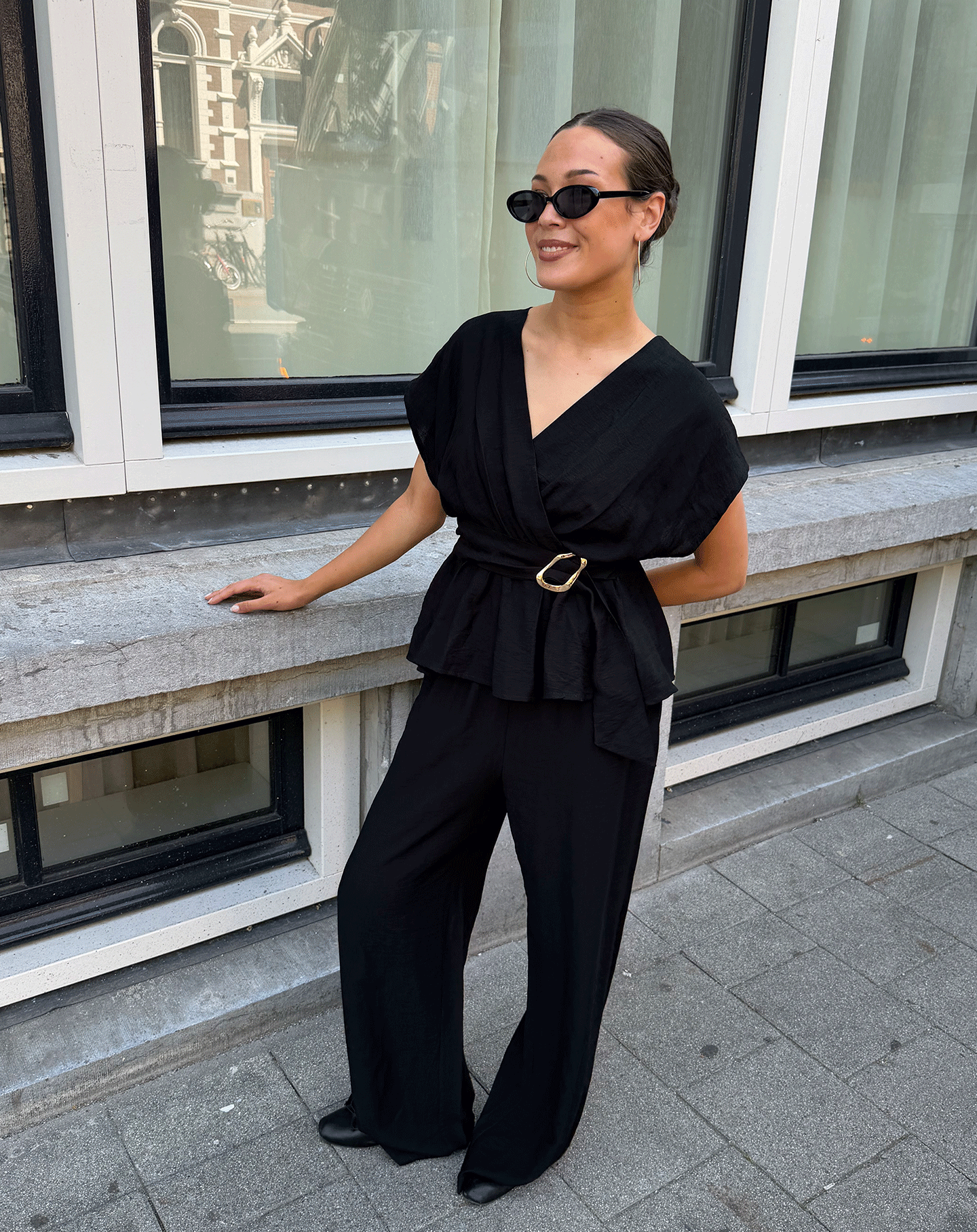 ZAYA VISCOSE BUCKLE TOP BLACK