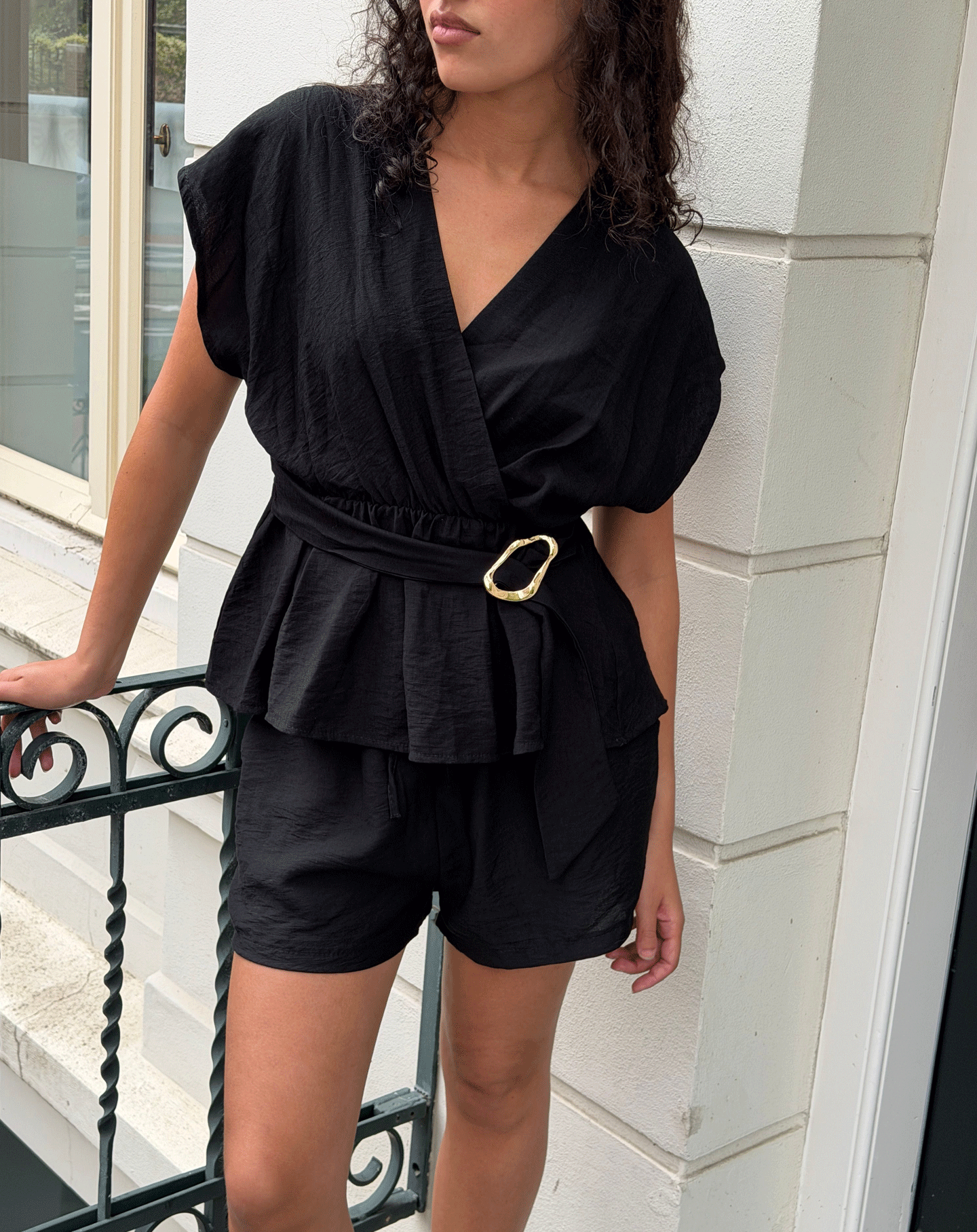 ZAYA VISCOSE SHORTS ZWART