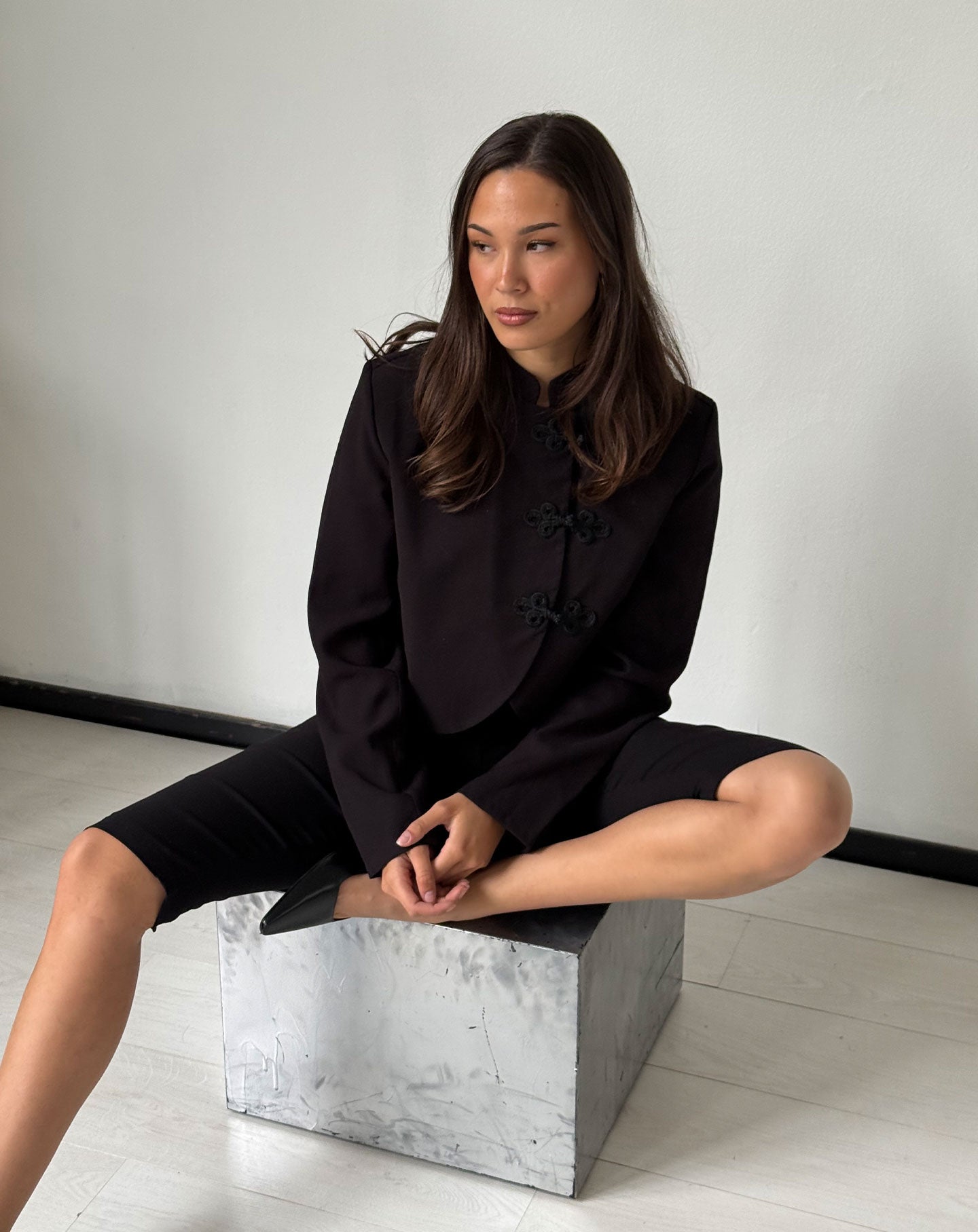 YASMIN MANDERIN BLAZER ZWART