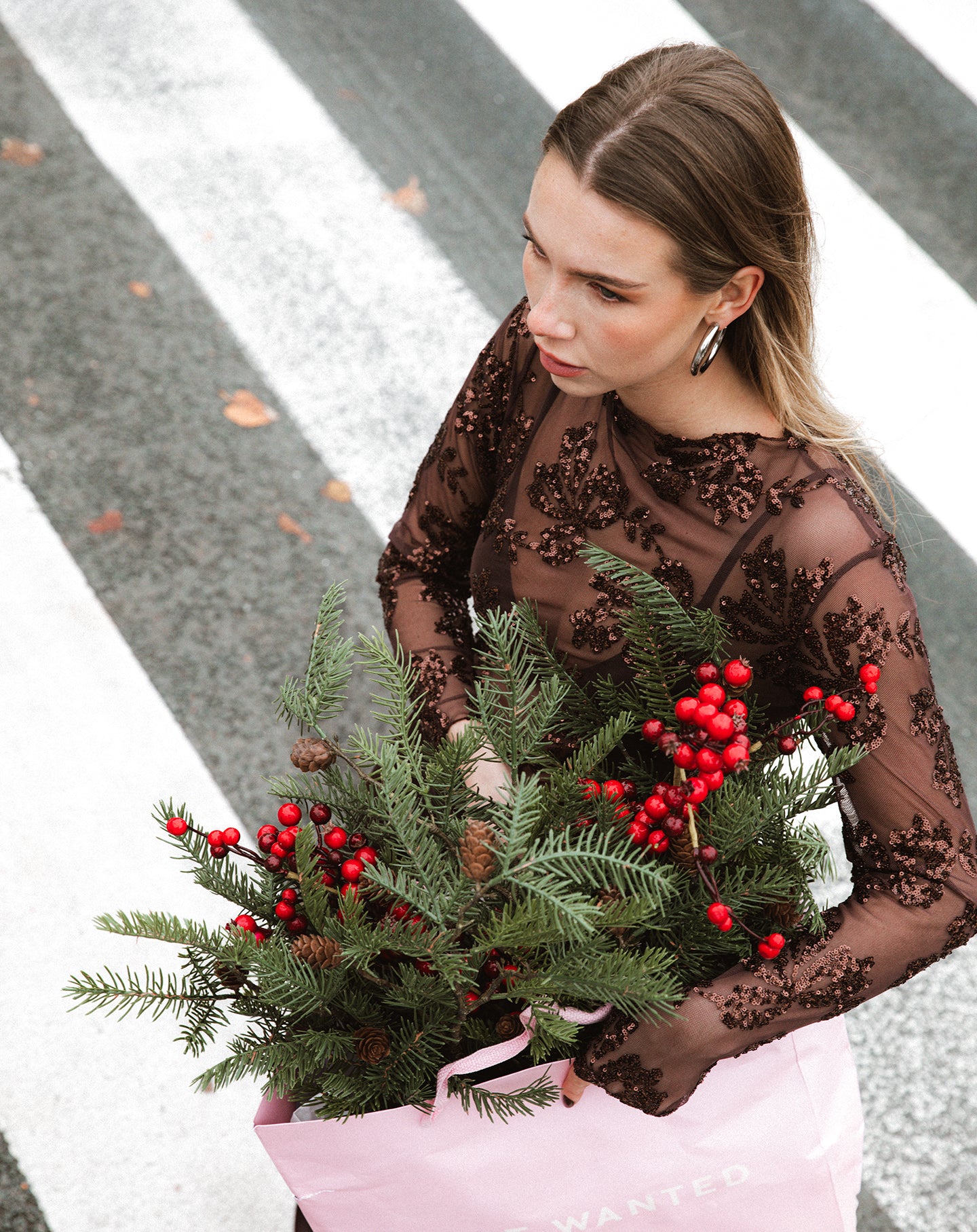 SEQUINS LEAF TOP BRUIN
