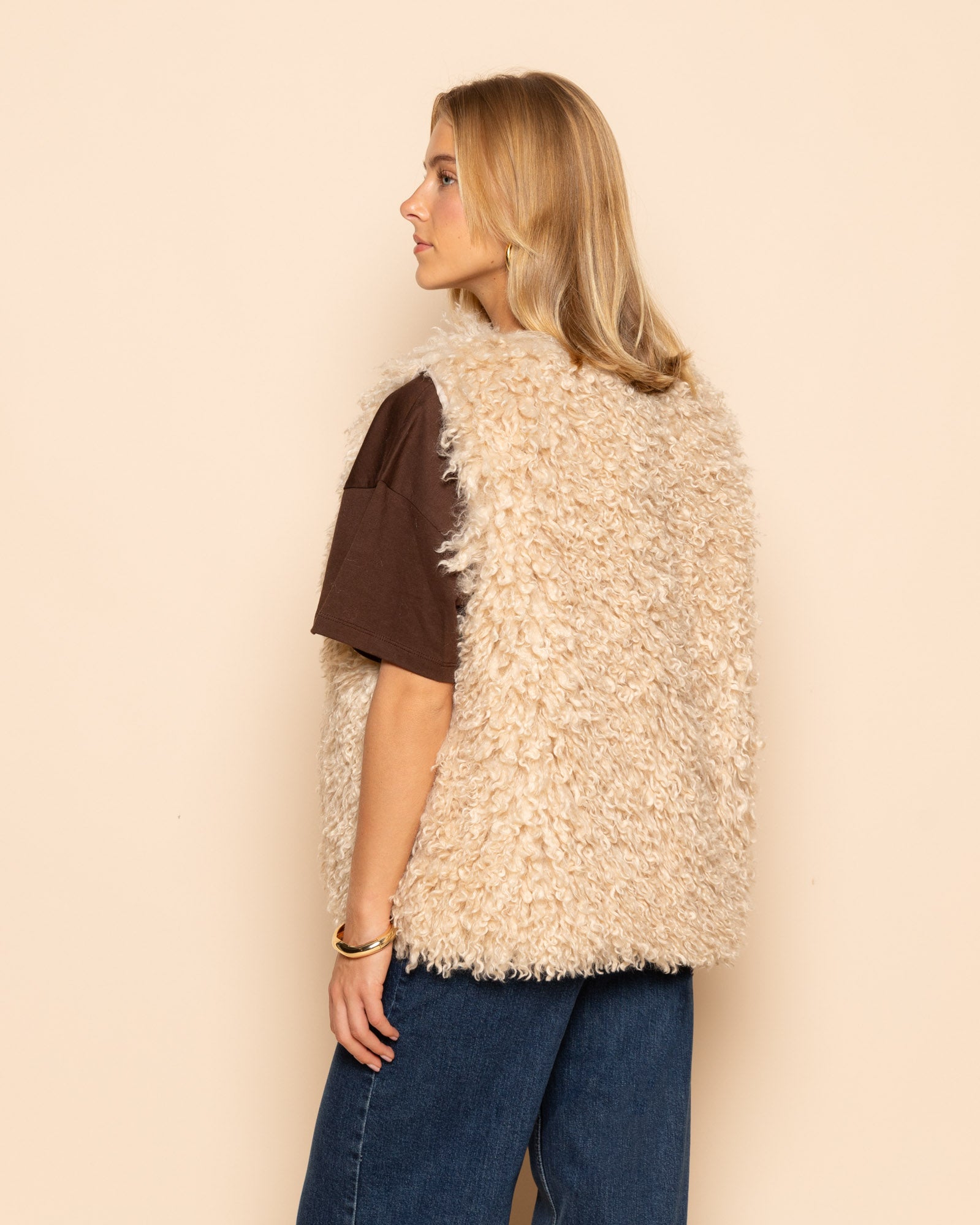 AUBREY HAIRY GILET ZAND