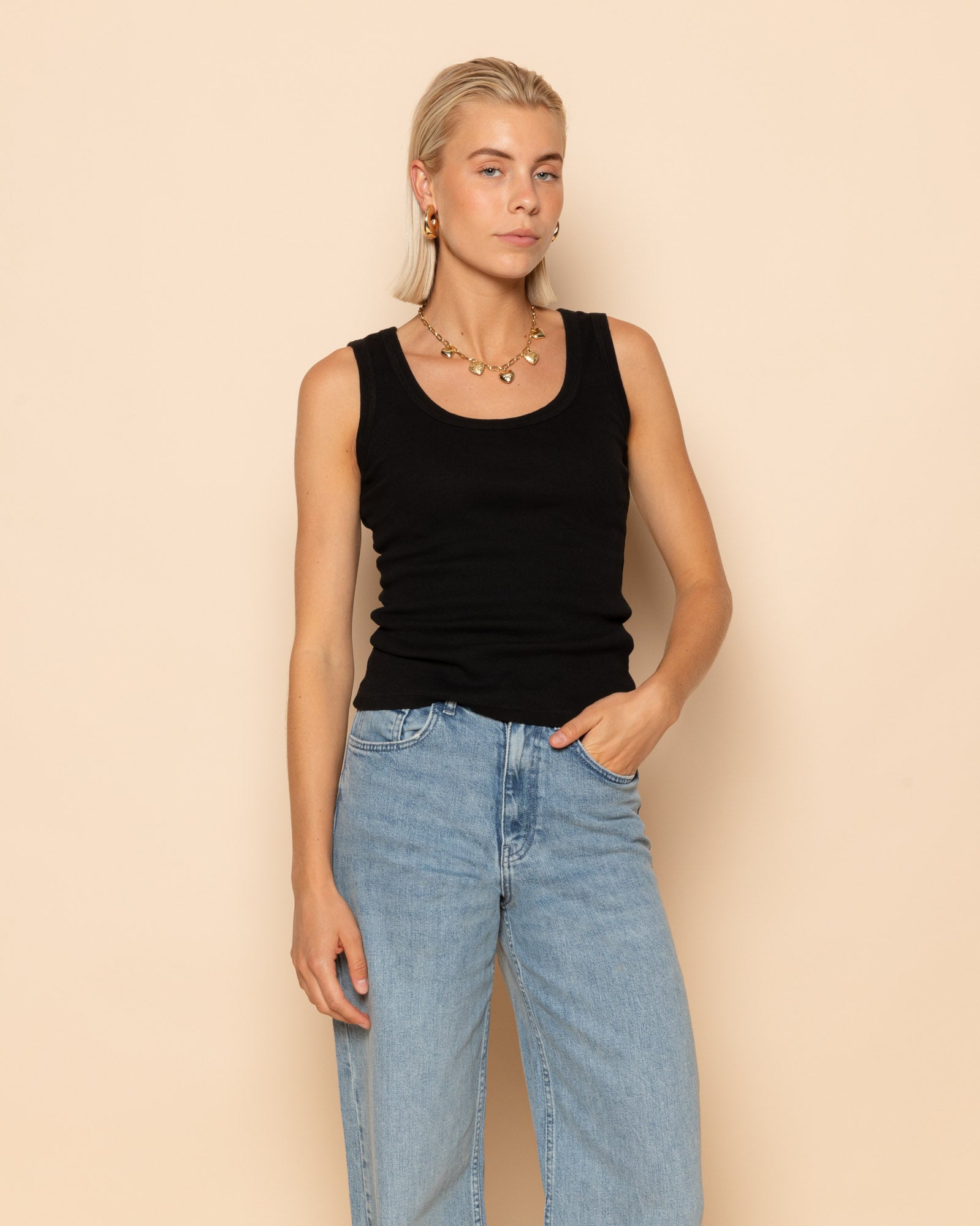 RIBBED SINGLET ZWART