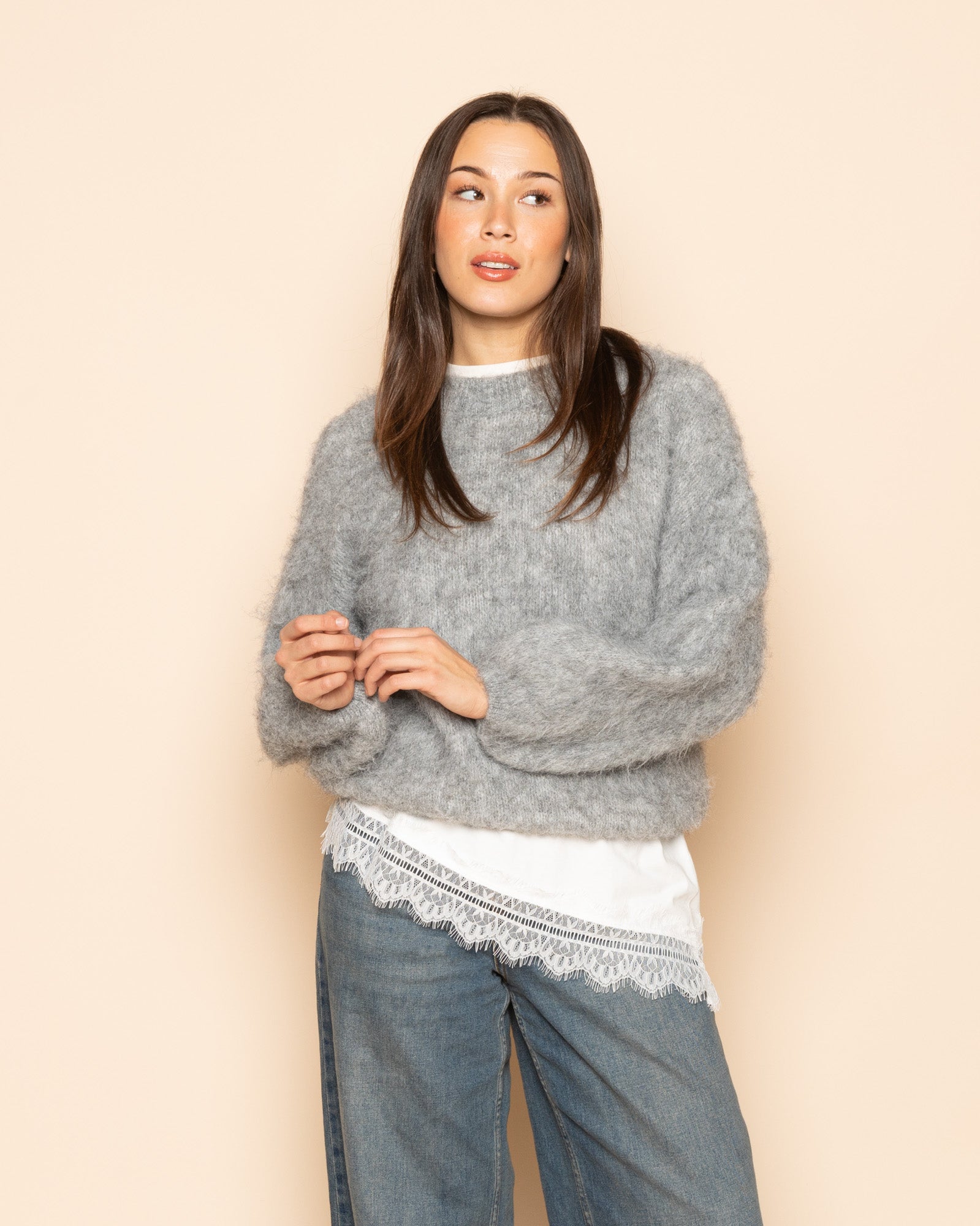 BRUSHED MOHAIR KNIT GREY