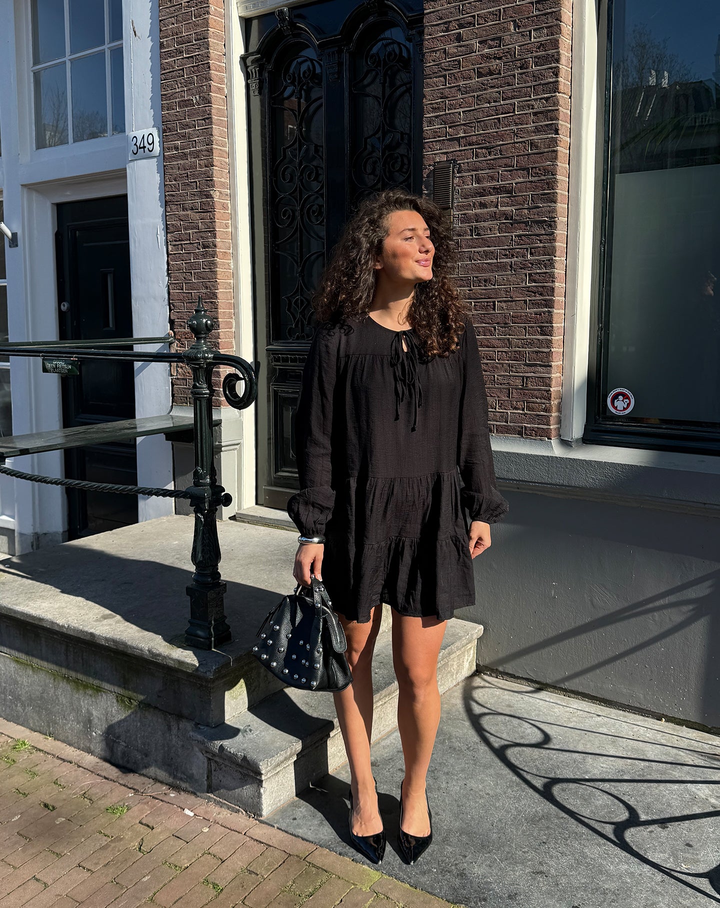 BUBBLE HEM SKIRT BLACK