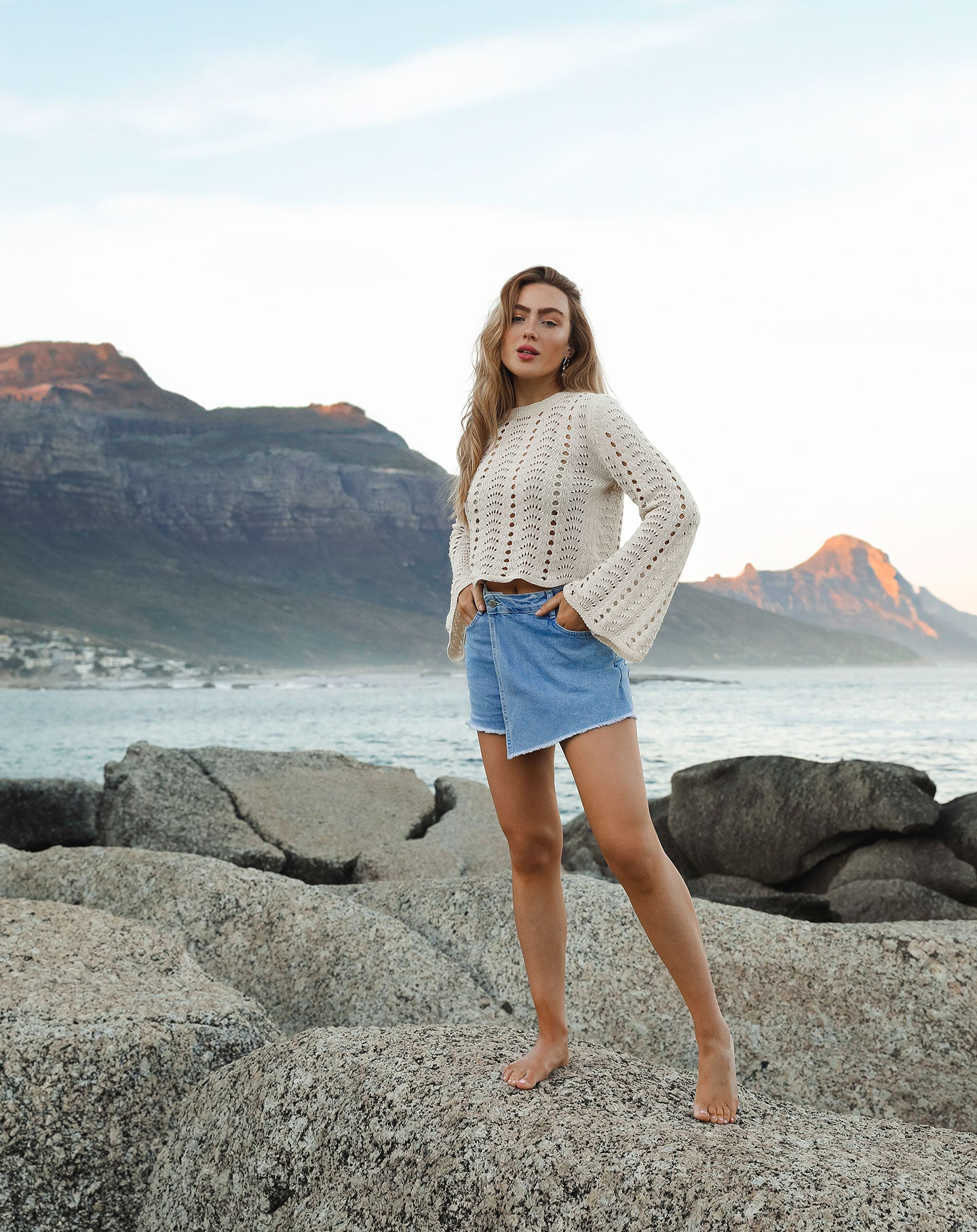 ARYA CROCHET TOP BEIGE
