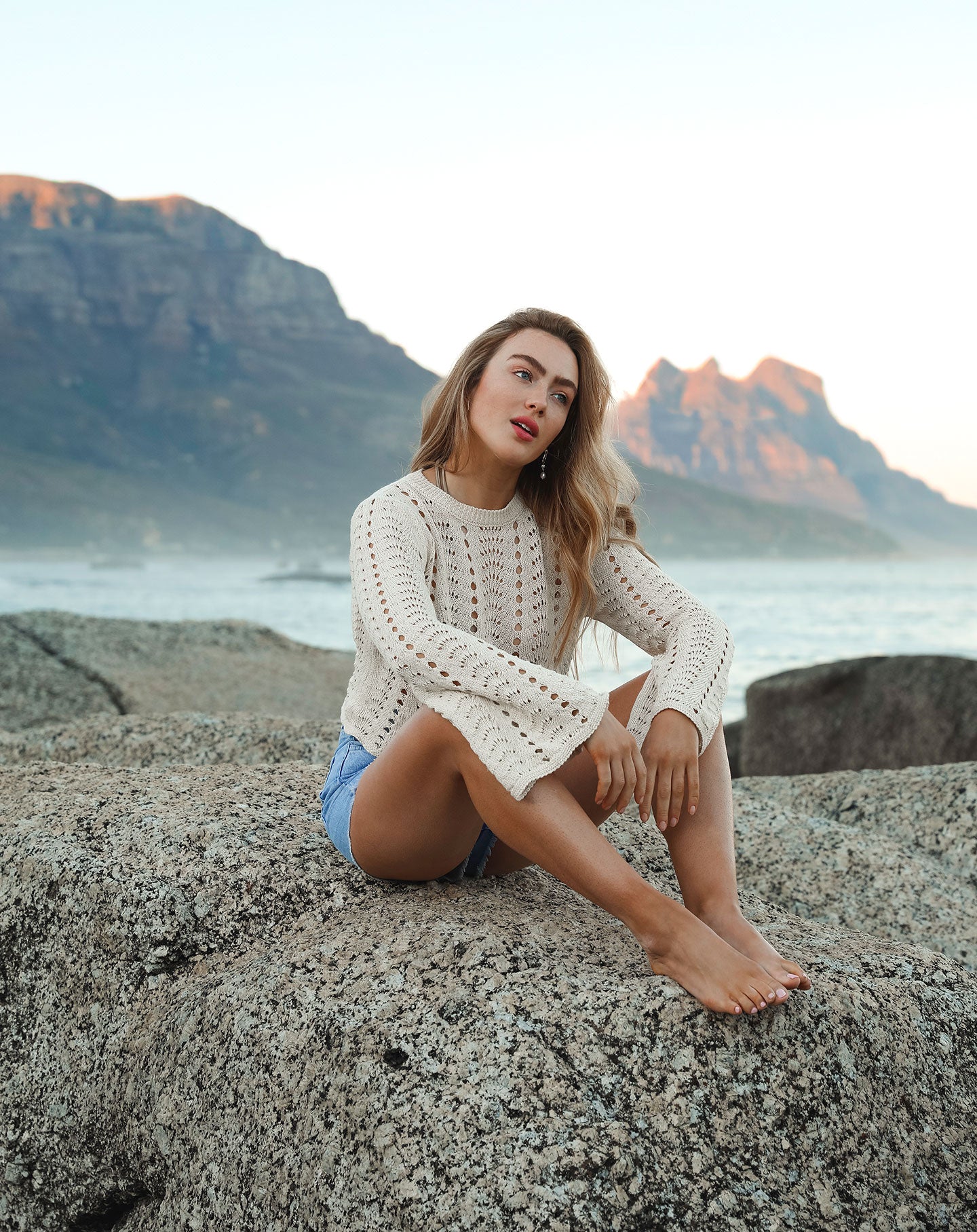 ARYA CROCHET TOP BEIGE