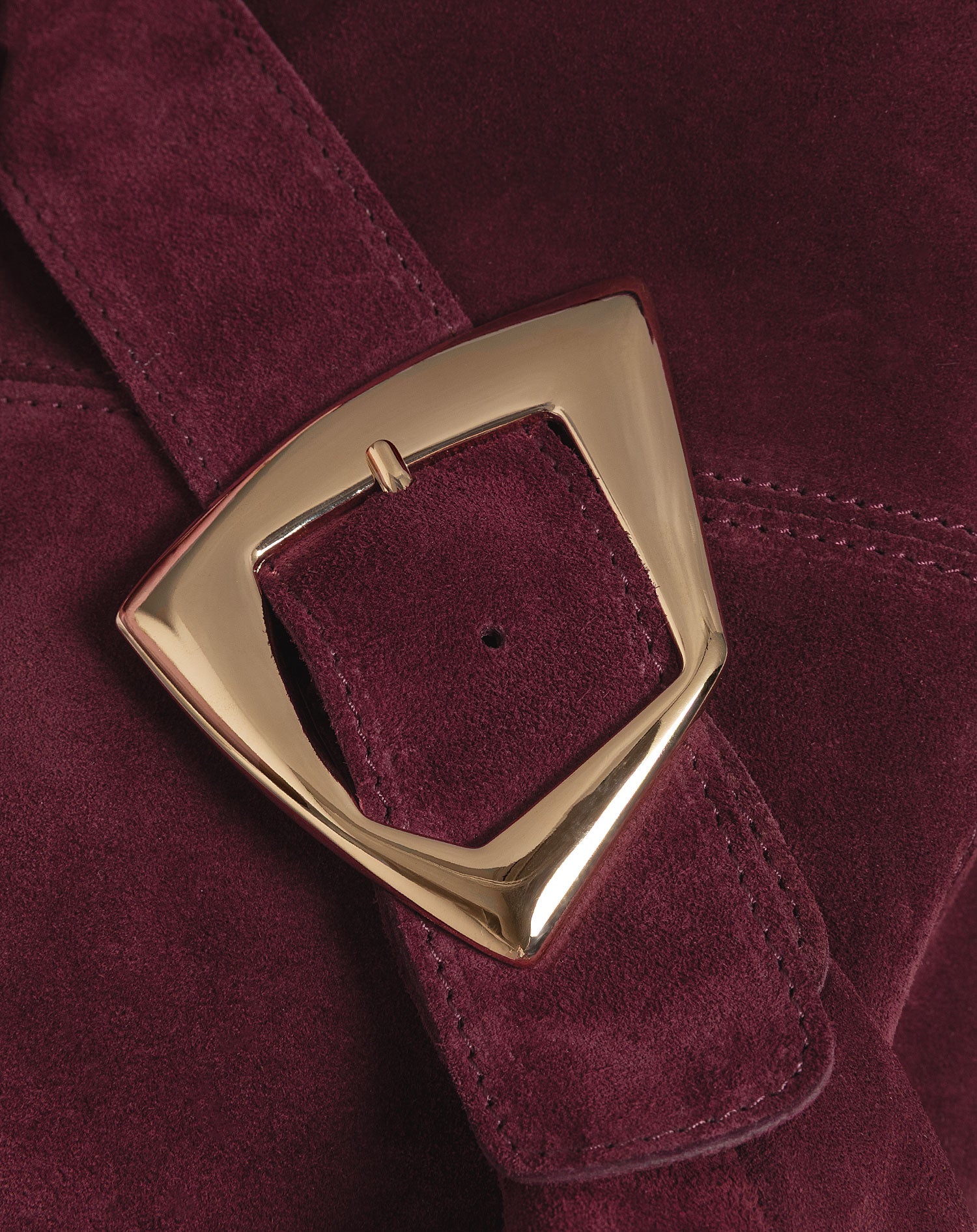 BUCKLE SUEDE SHOULDER BAG BURGUNDY