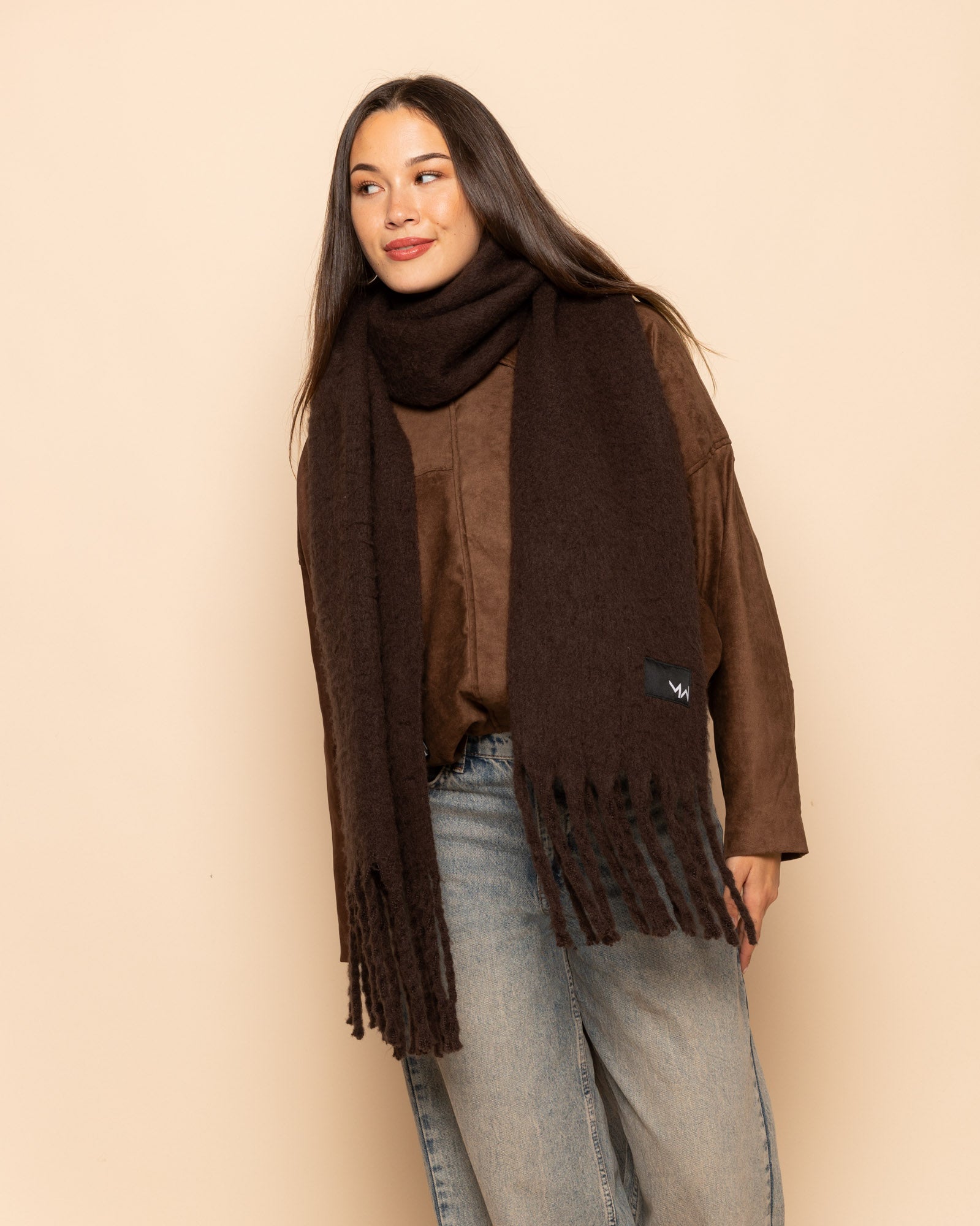 WOVEN SCARF DARK BROWN