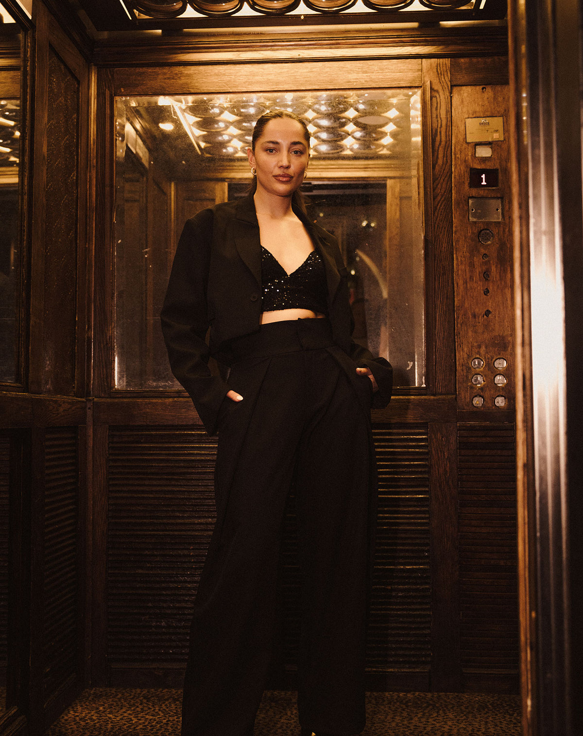 ROVER OVERSIZED CROPPED BLAZER BLACK