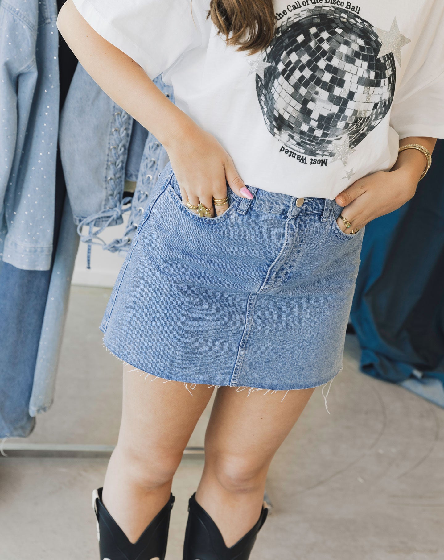 AMY DENIM RAW EDGE SKIRT BLAUW