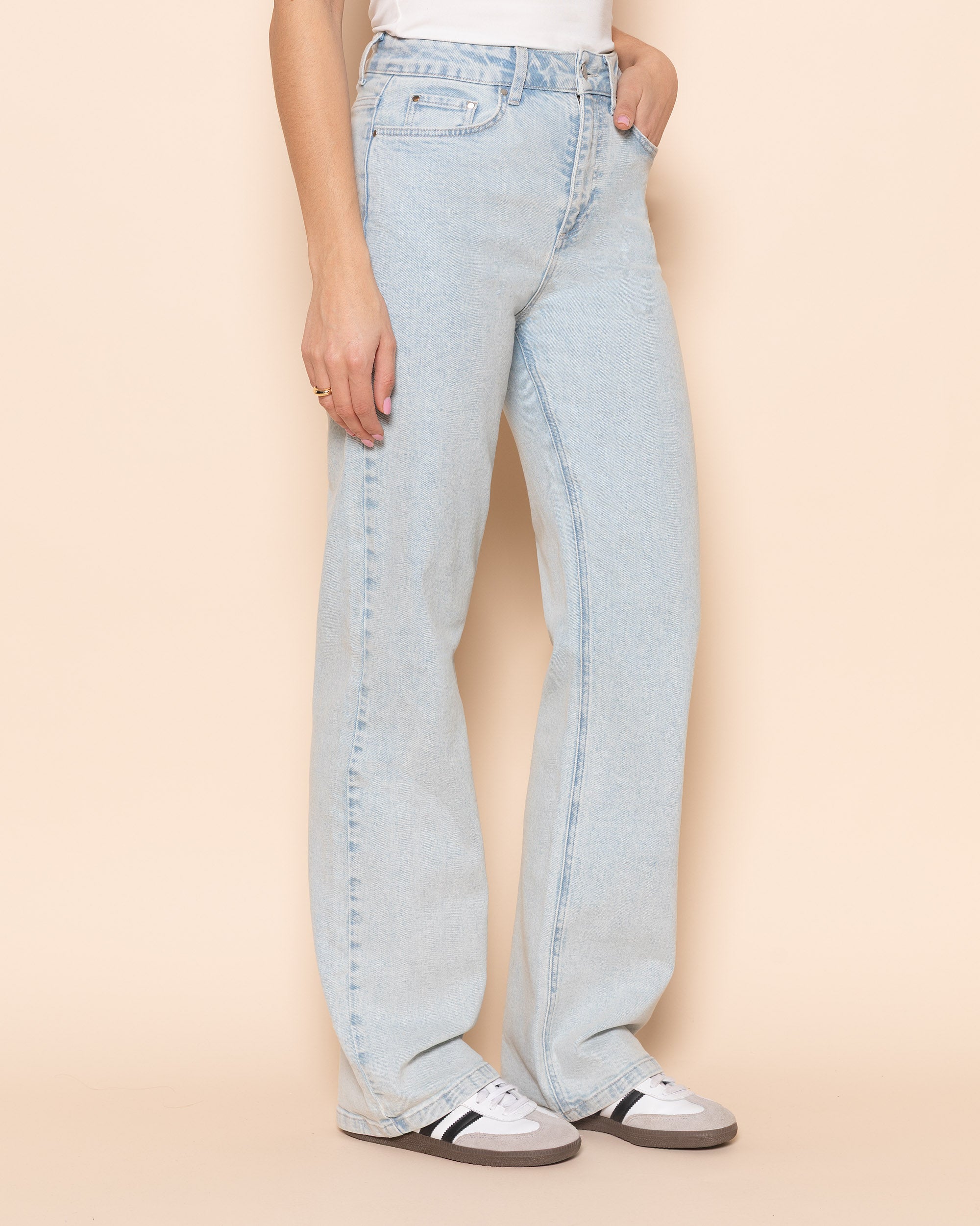 BOOTCUT JEANS LICHTBLAUW