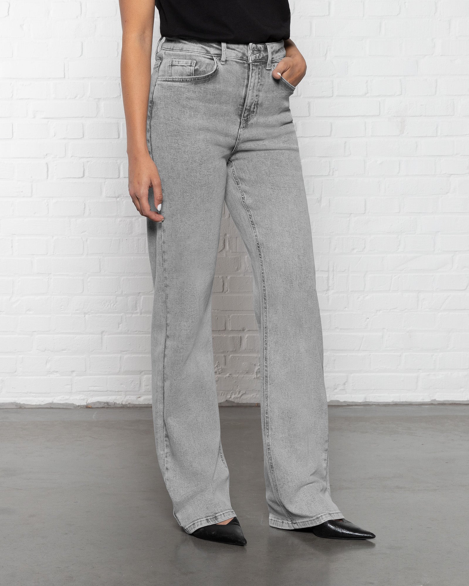 BOOTCUT JEANS ZACHT GRIJS