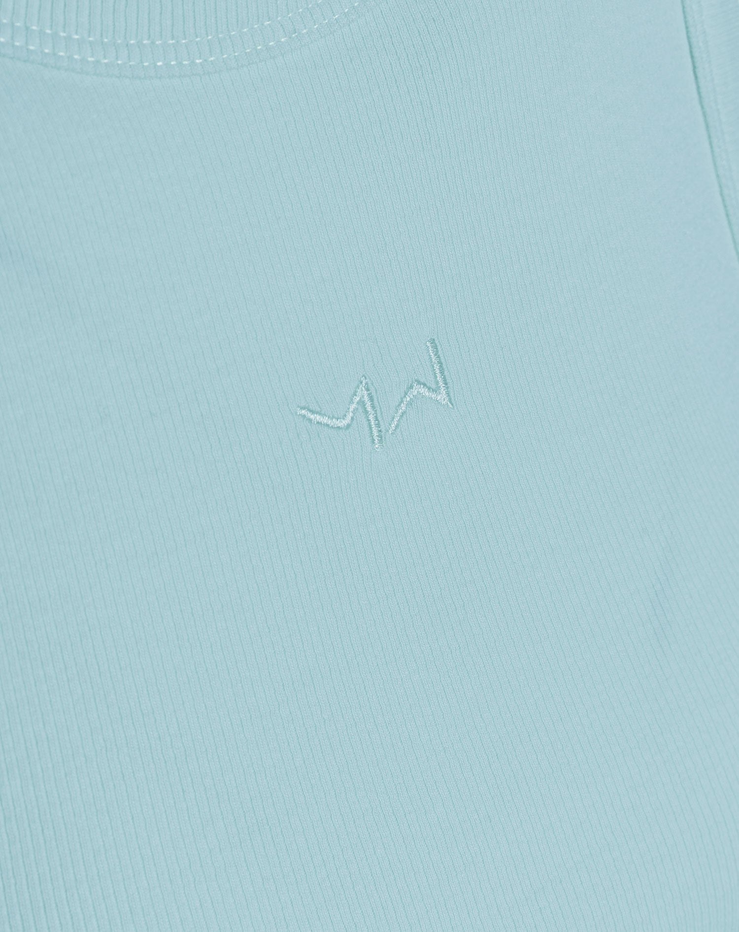 RACERBACK EMBROIDERY TOP BLAUW