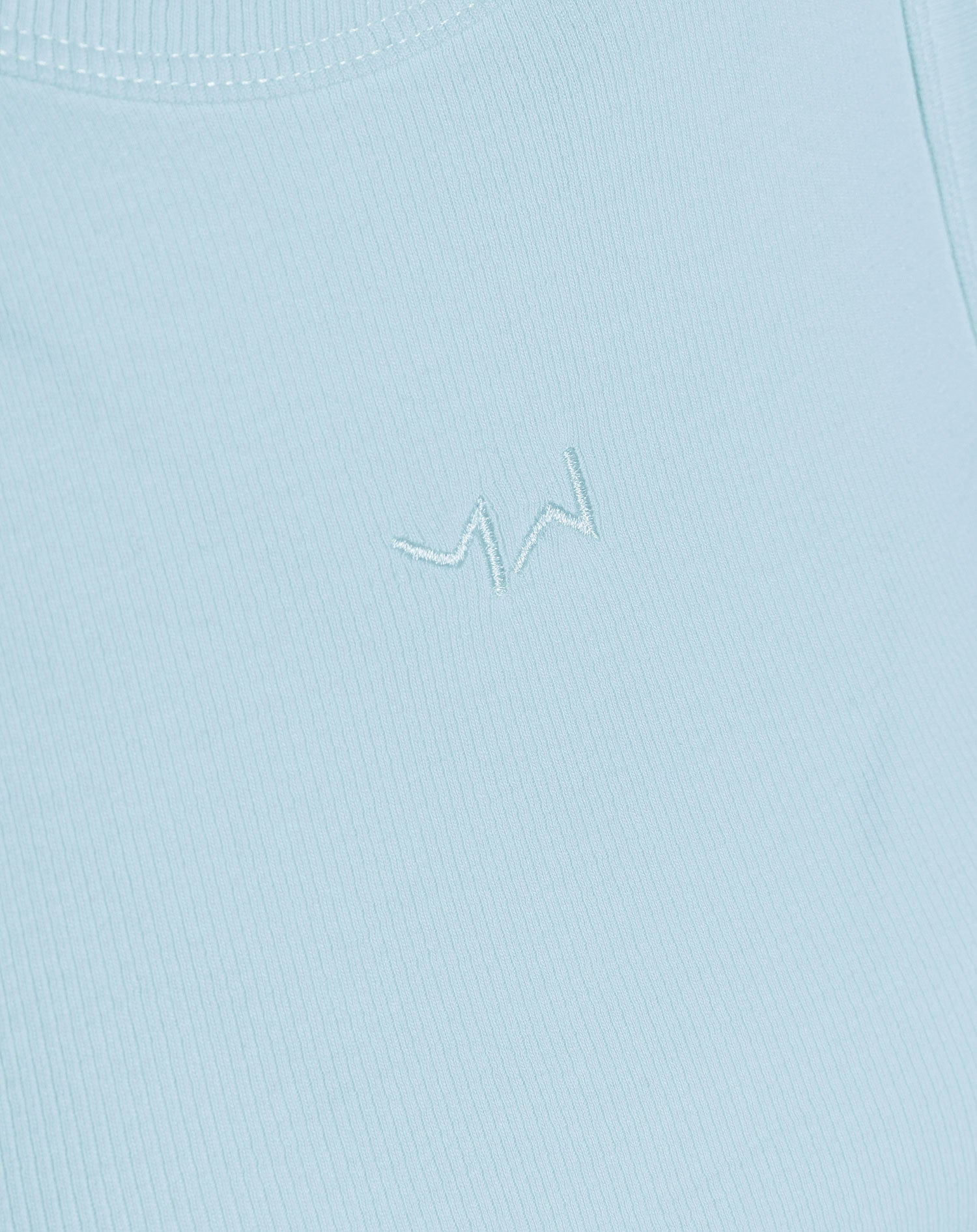 RACERBACK EMBROIDERY TOP BLAUW