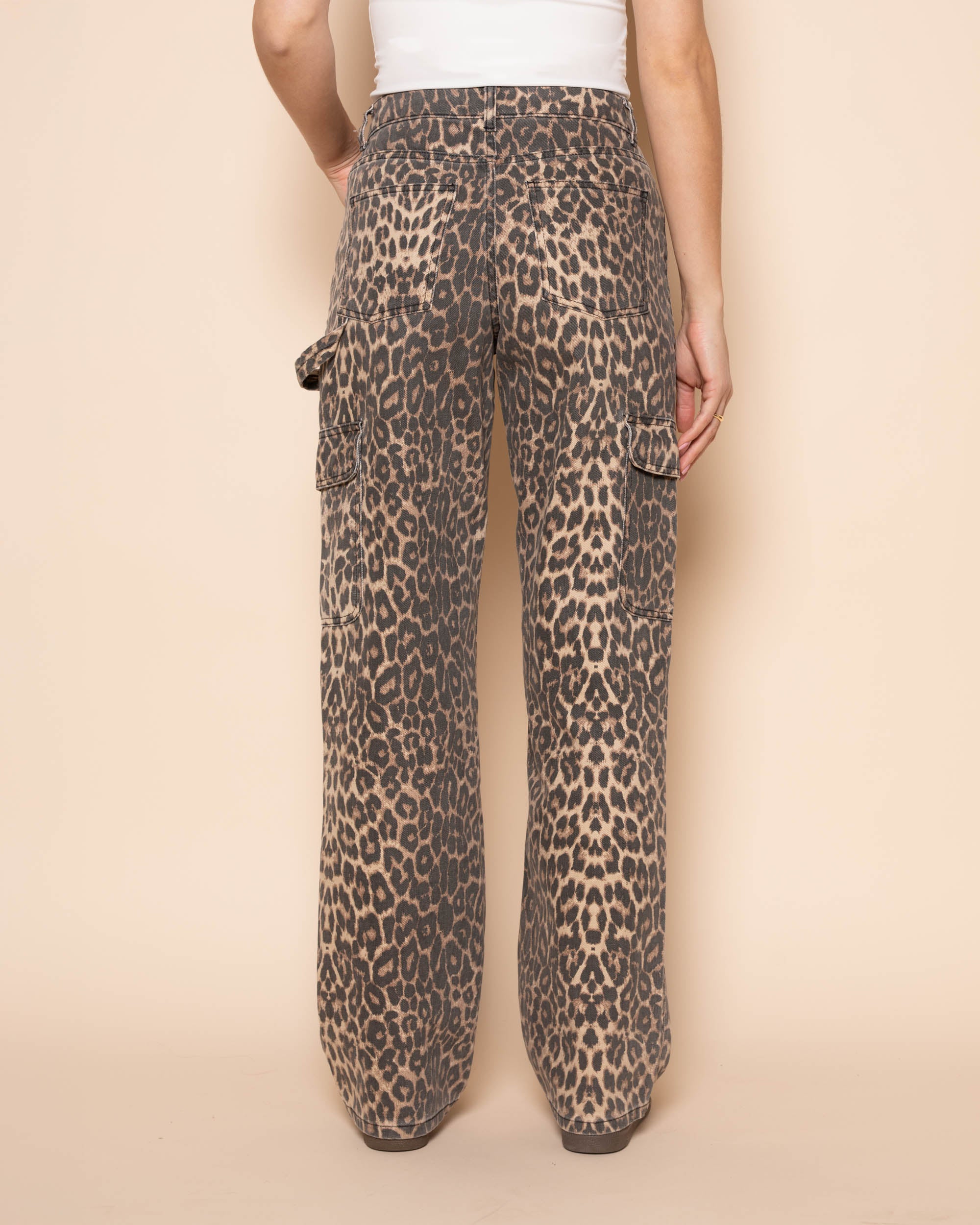 LEOPARD CARGO JEANS BLACK