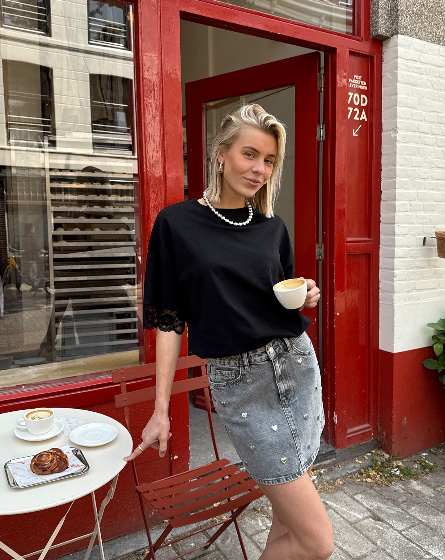 LACE SLEEVE OVERSIZED TEE BLACK
