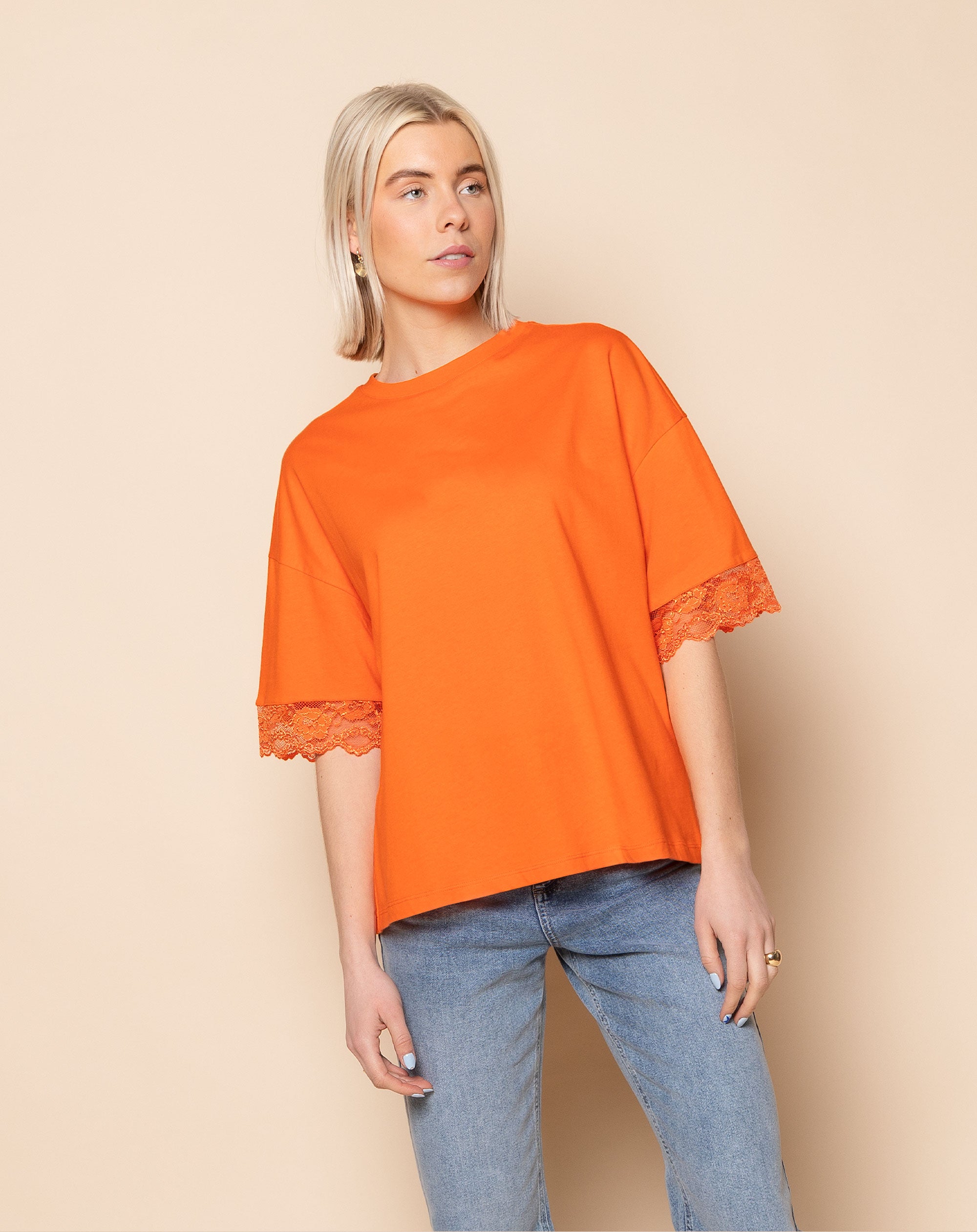 LACE SLEEVE OVERSIZED TEE ORANGE