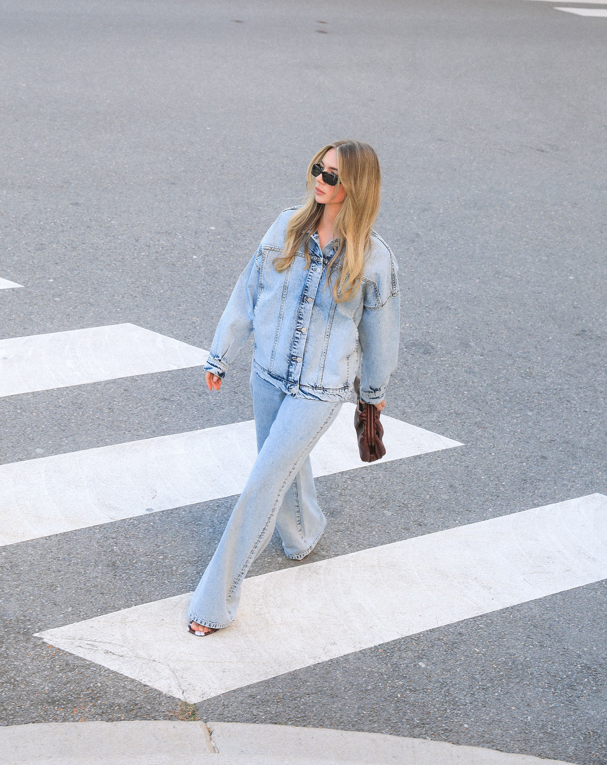 STUD DENIM JACKET LICHTBLAUW