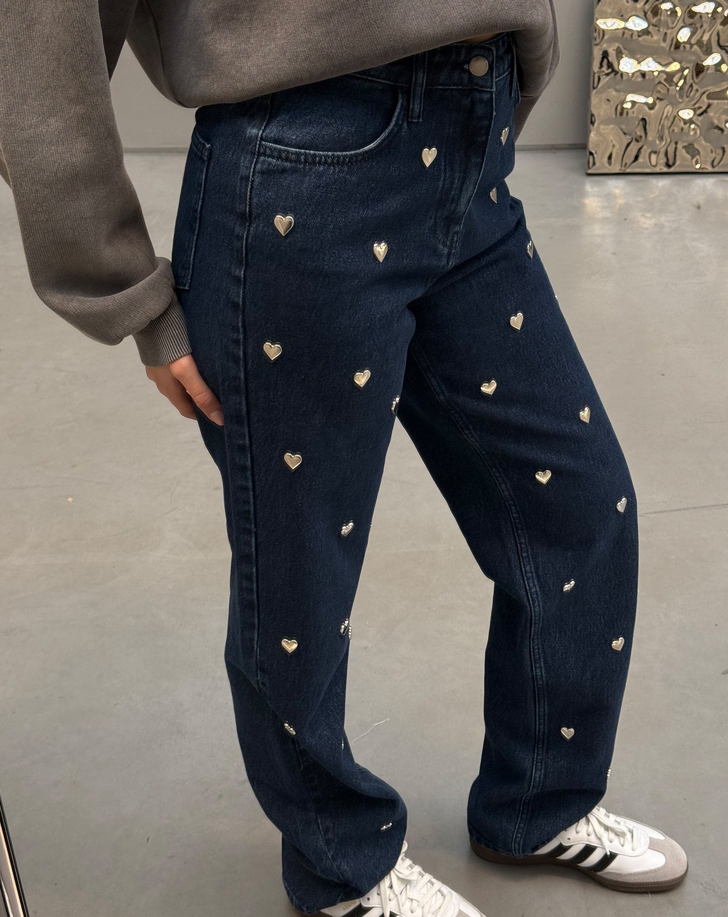 HEART STUD STRAIGHT LEG JEANS DARK BLUE