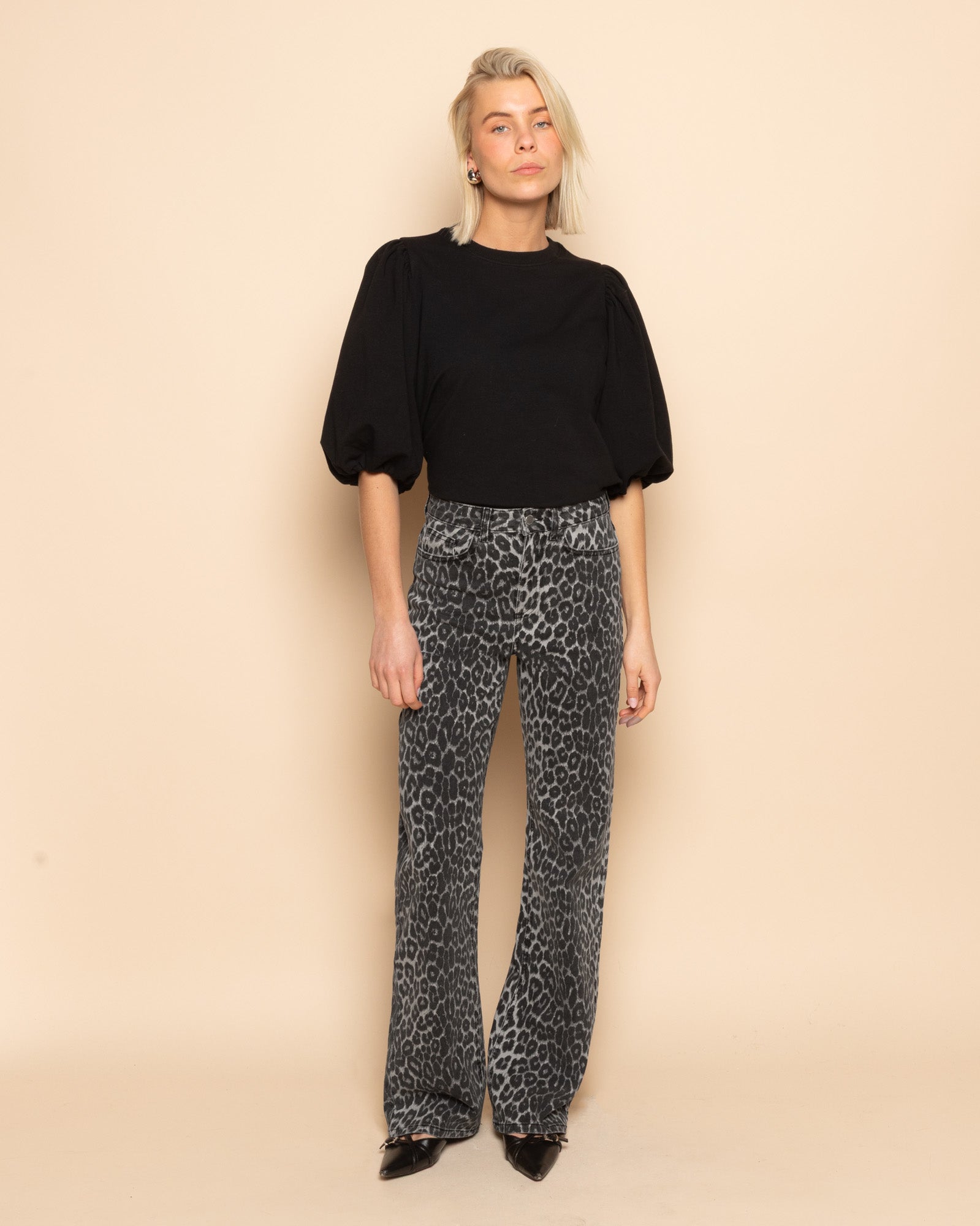 LEOPARD BOOTCUT JEANS GRIJS