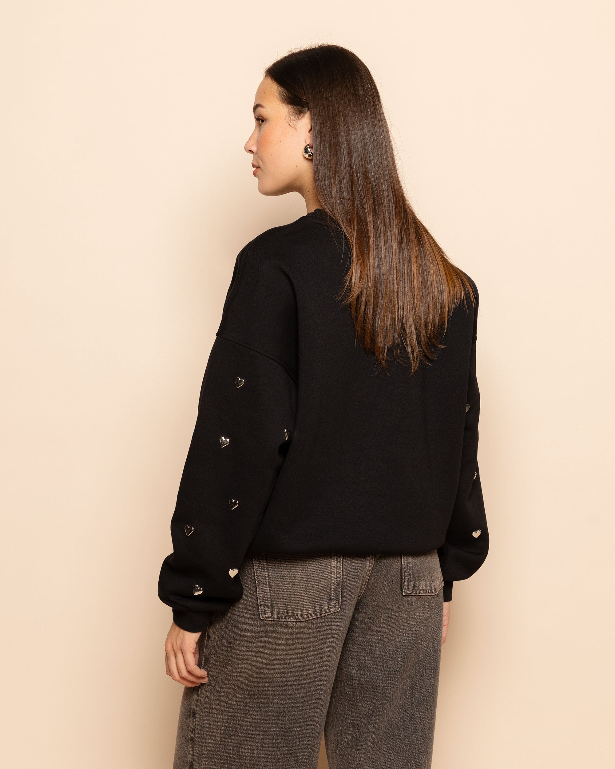 HEART STUD SWEATER BLACK
