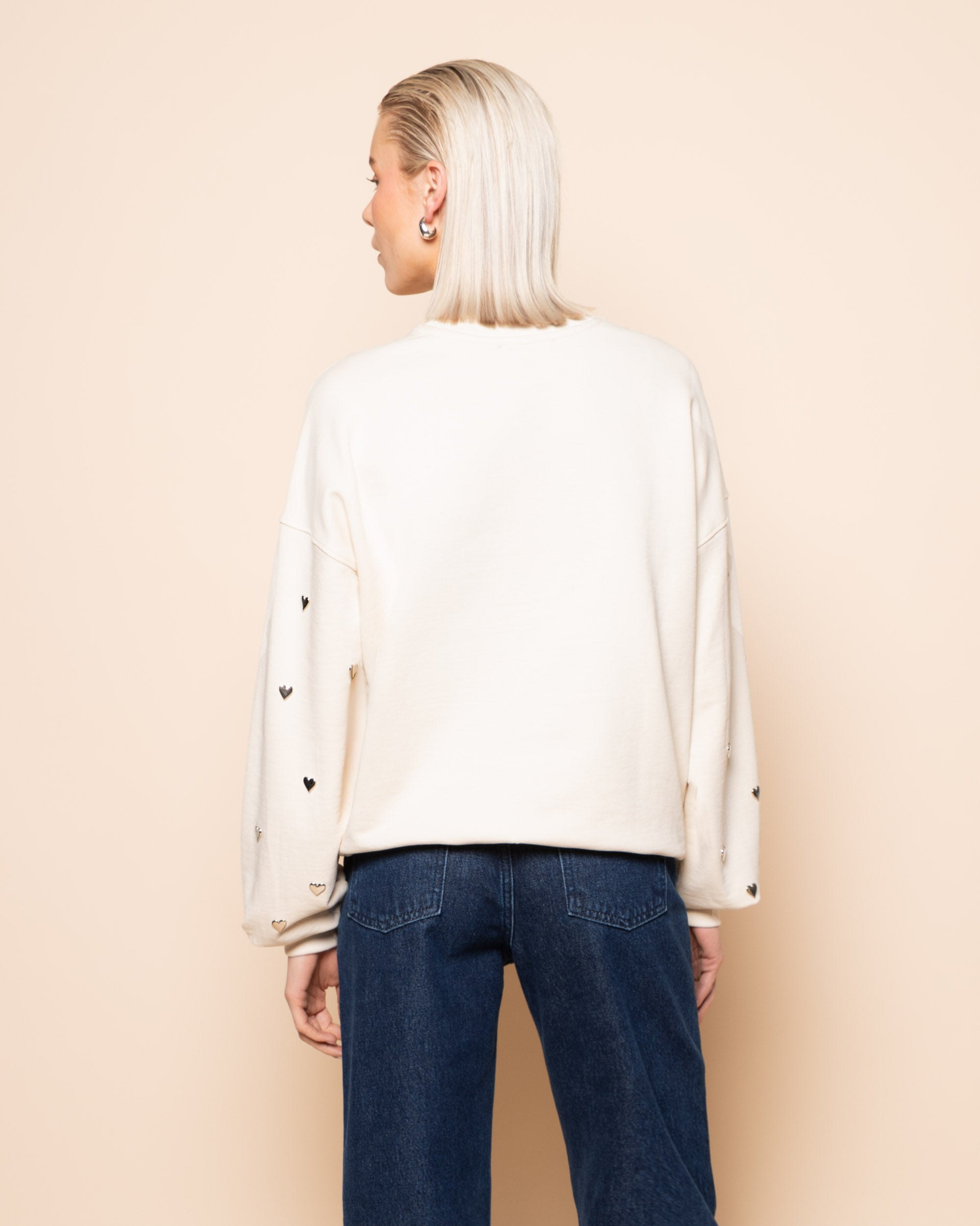 HEART STUD SWEATER CRÈME