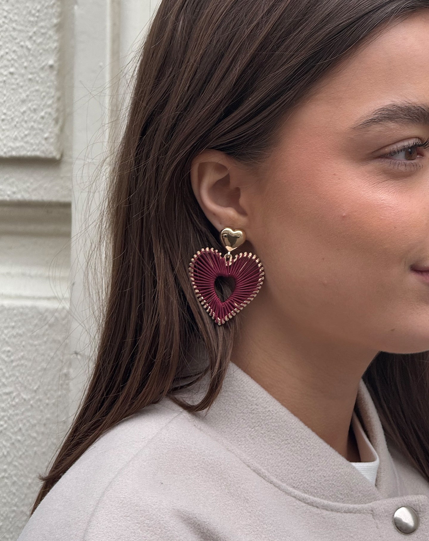 COLORED HEART EARRINGS BURGUNDY