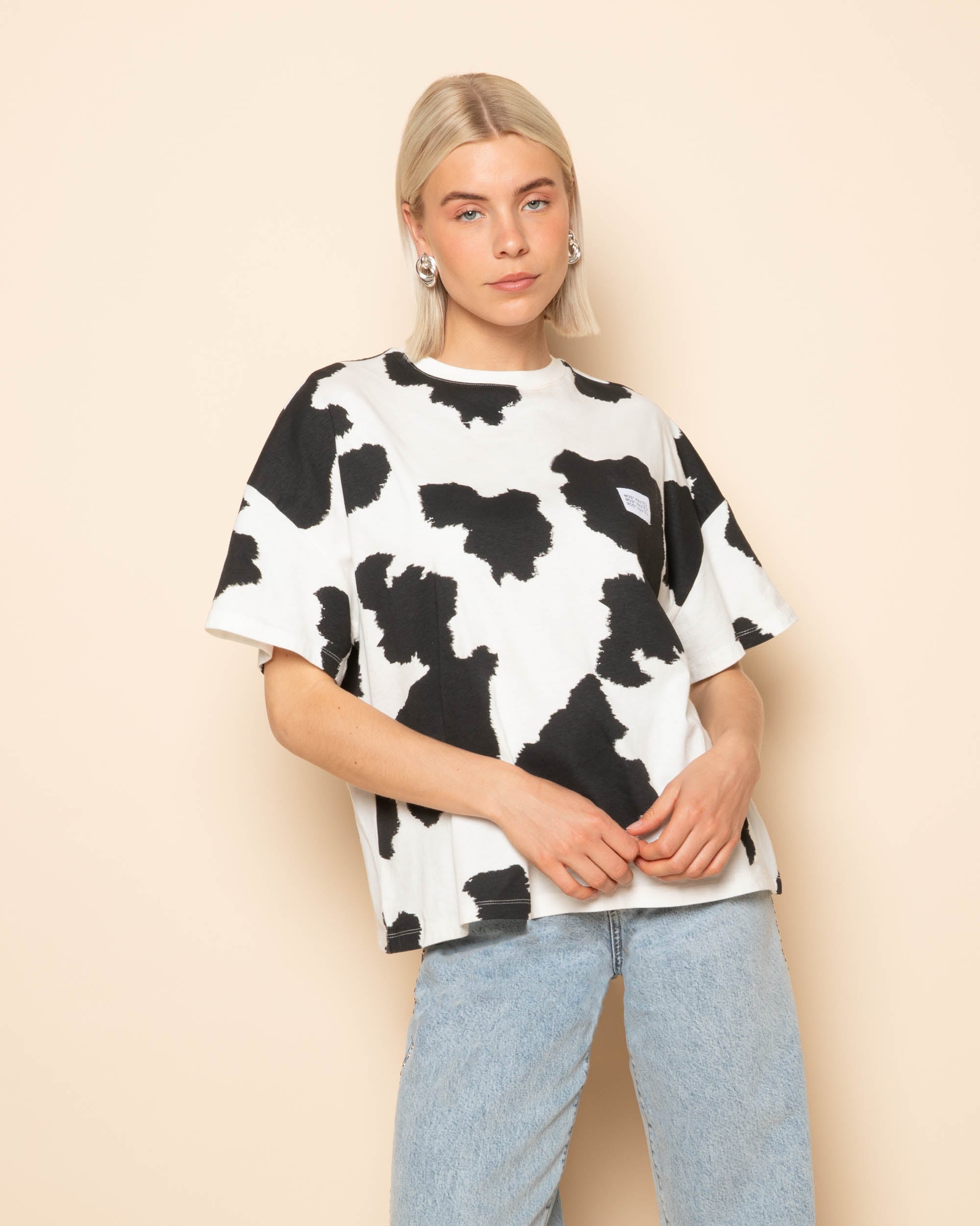 COW PRINTED OVERSIZED TEE CREAM