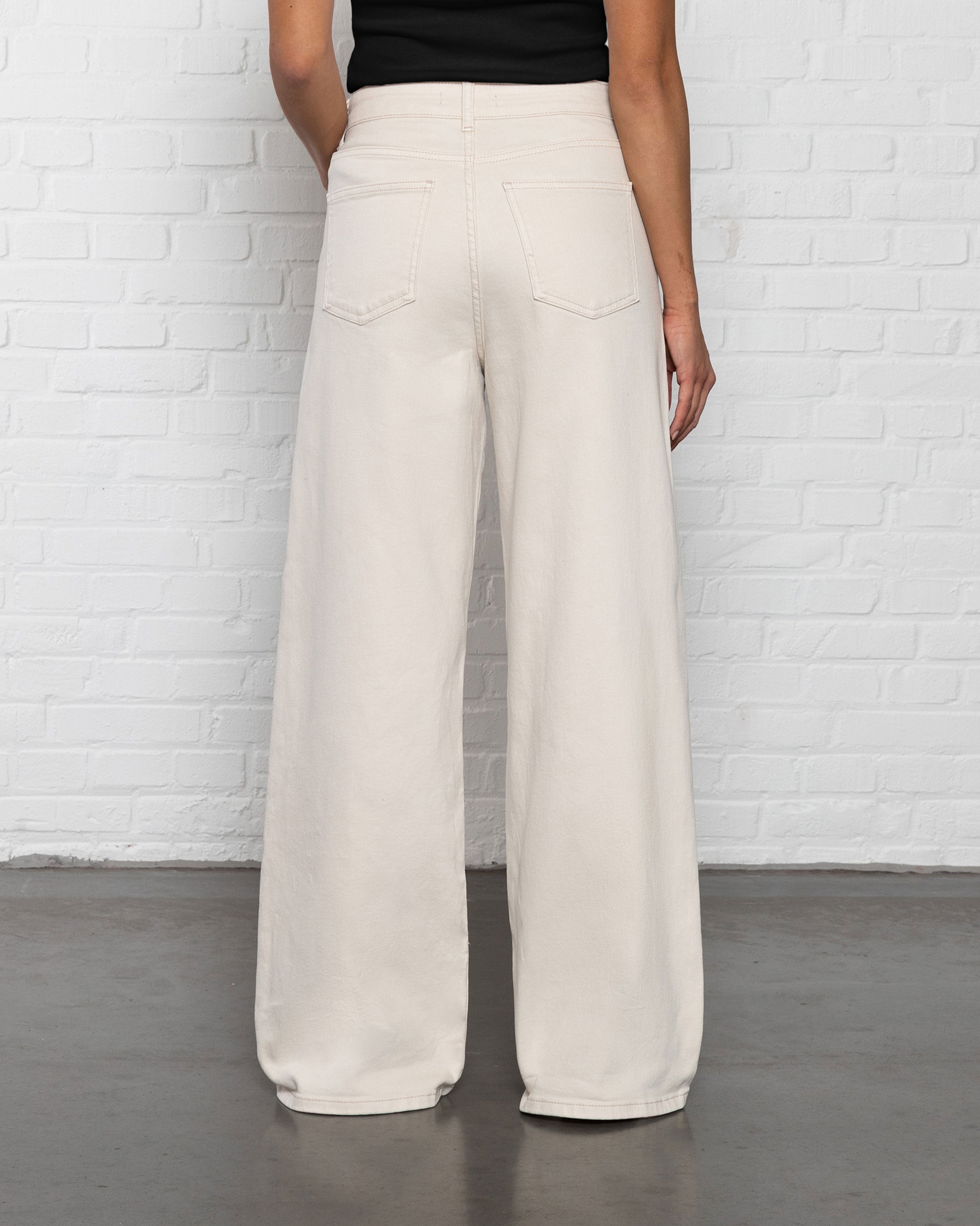 COMFORT WIDE LEG JEANS CRÈME