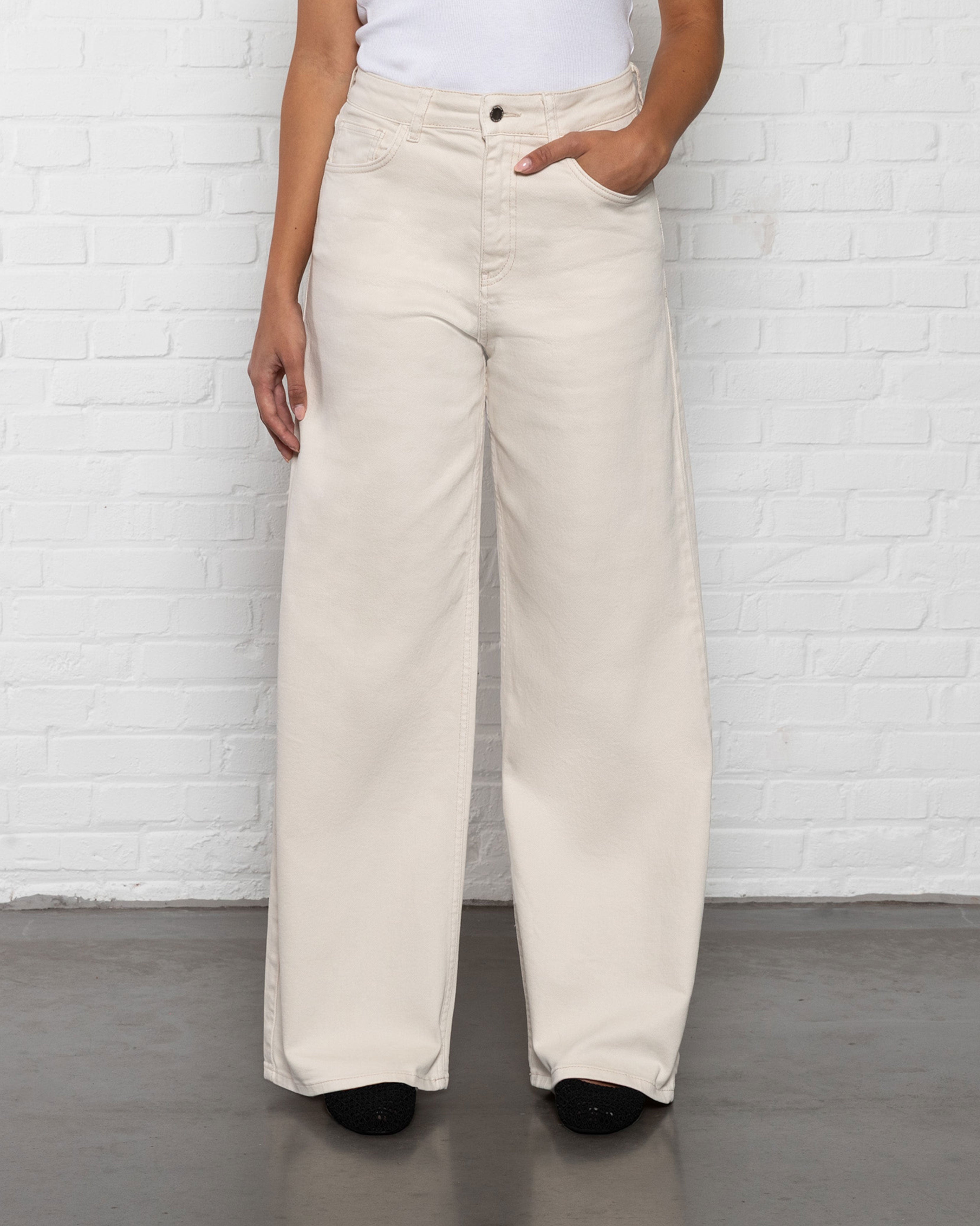 COMFORT WIDE LEG JEANS CRÈME