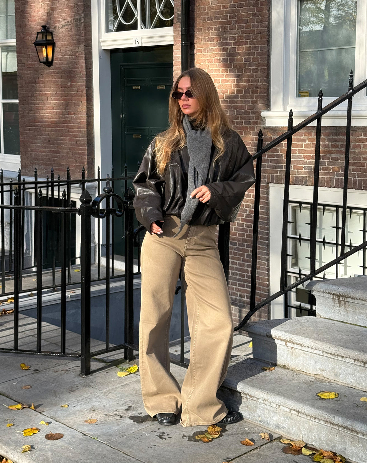 COMFORT WIDE LEG JEANS LIGHT OLIVE