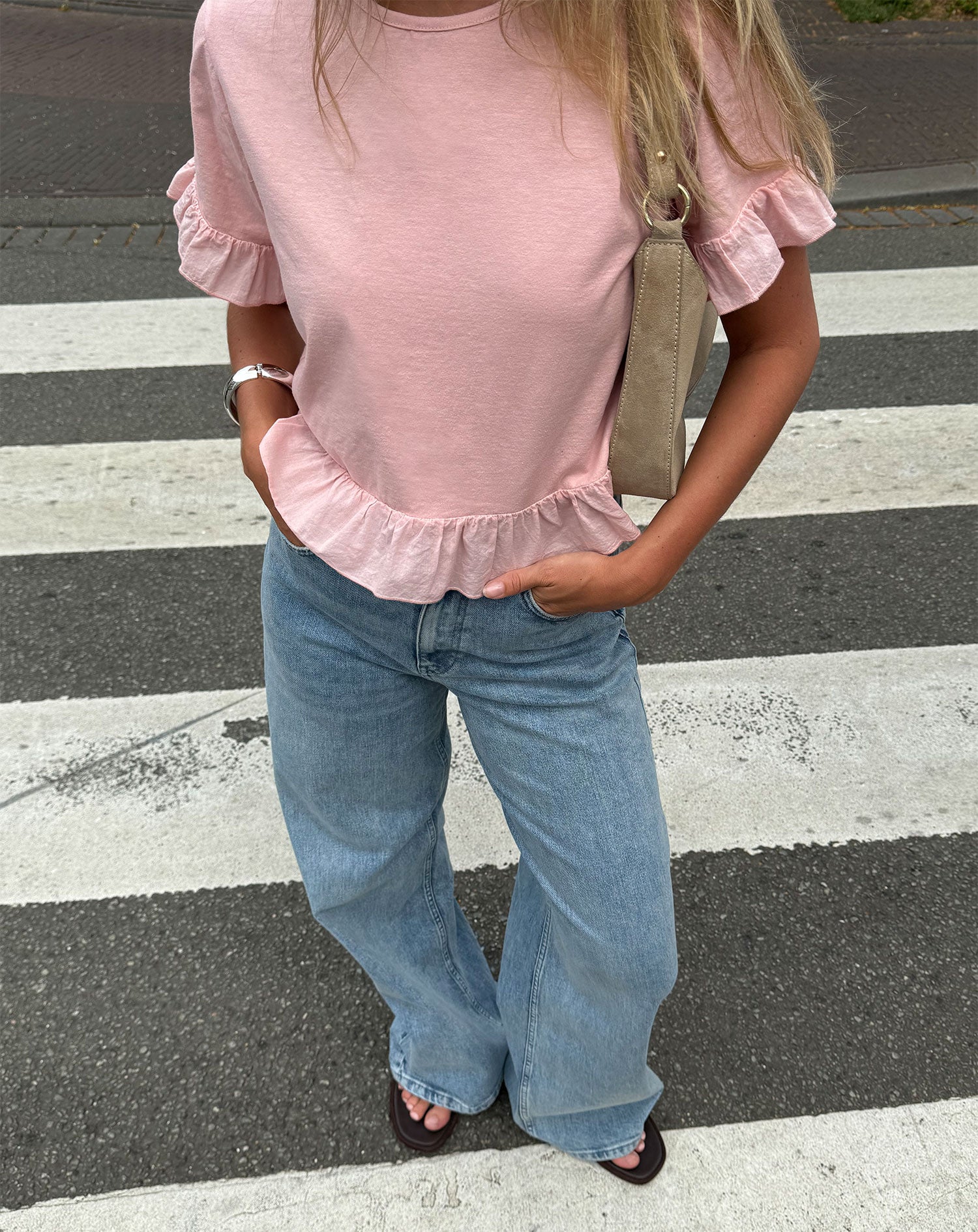 COMFORT WIDE LEG JEANS MID BLUE